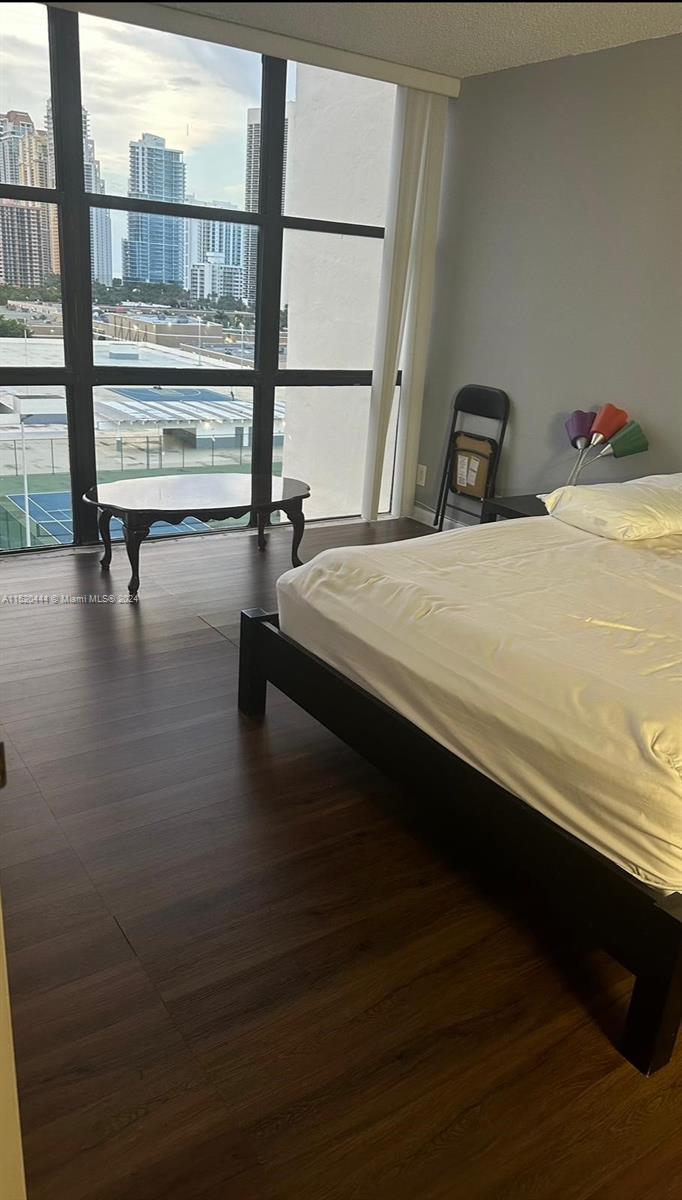 16909 N Bay Rd 1009, Sunny Isles Beach, Florida 33160, 1 Bedroom Bedrooms, ,1 BathroomBathrooms,Residential,For Sale,16909 N Bay Rd 1009,A11520444