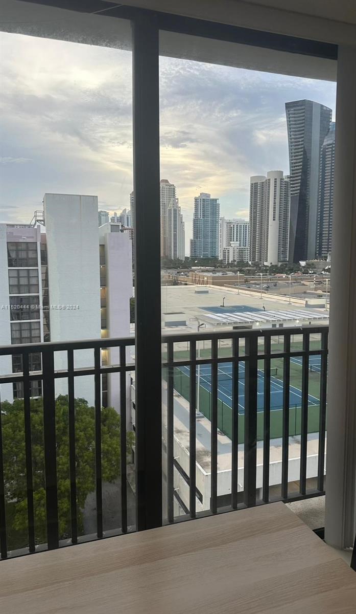 16909 N Bay Rd 1009, Sunny Isles Beach, Florida 33160, 1 Bedroom Bedrooms, ,1 BathroomBathrooms,Residential,For Sale,16909 N Bay Rd 1009,A11520444