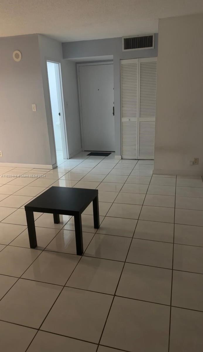 16909 N Bay Rd 1009, Sunny Isles Beach, Florida 33160, 1 Bedroom Bedrooms, ,1 BathroomBathrooms,Residential,For Sale,16909 N Bay Rd 1009,A11520444