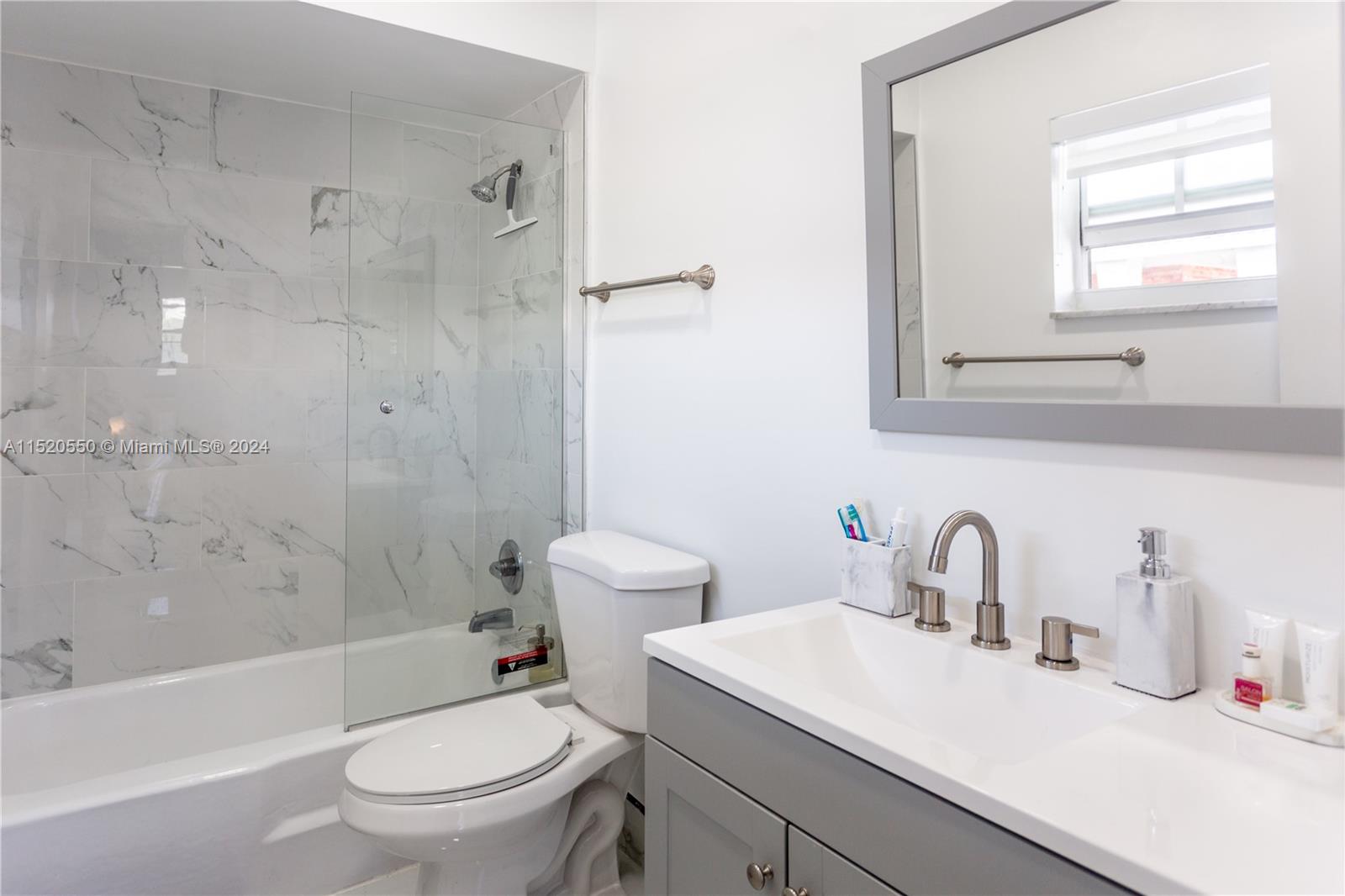 2424 NE 9th St 312, Fort Lauderdale, Florida 33304, 1 Bedroom Bedrooms, ,1 BathroomBathrooms,Residentiallease,For Rent,2424 NE 9th St 312,A11520550
