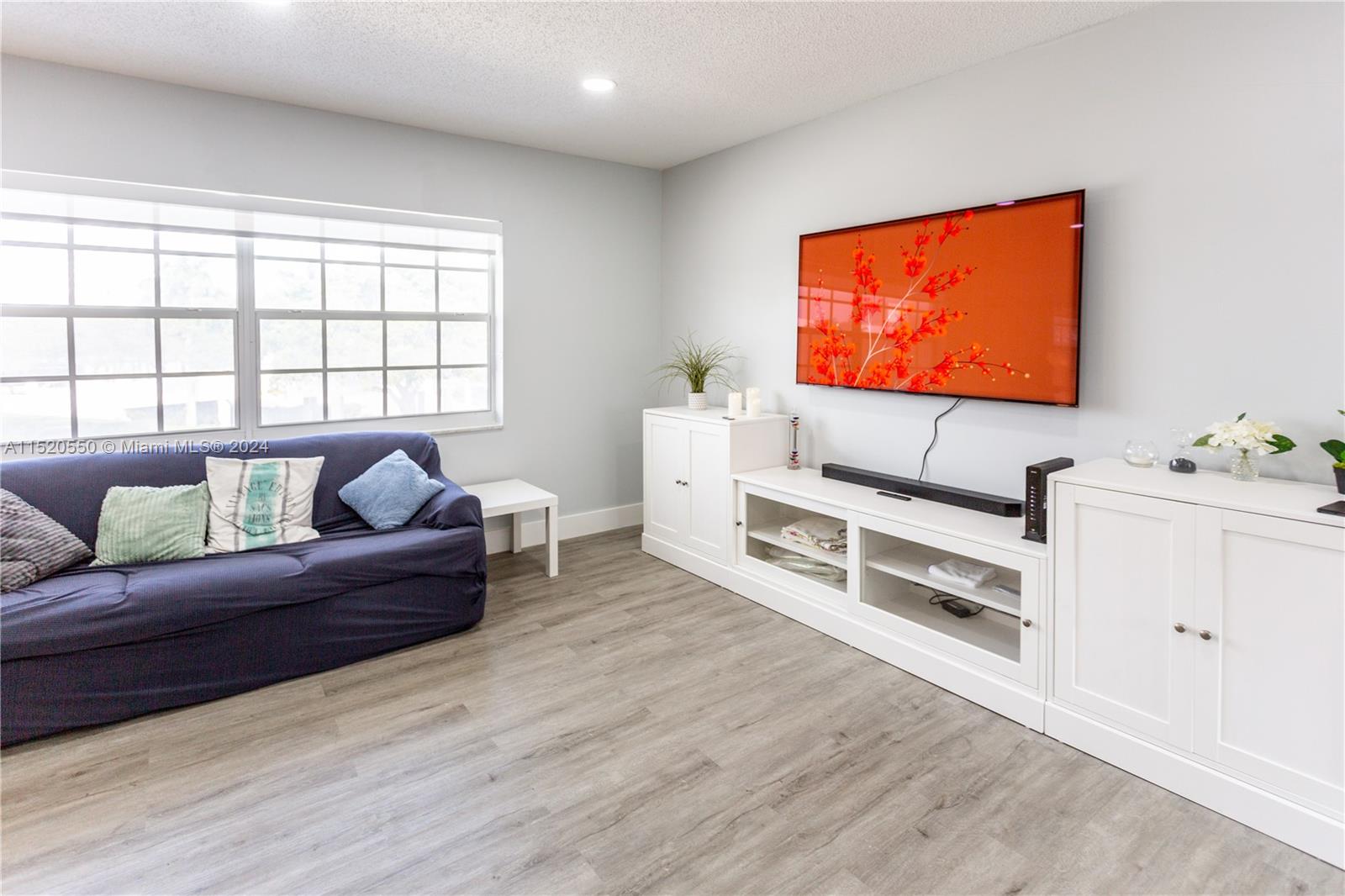 2424 NE 9th St 312, Fort Lauderdale, Florida 33304, 1 Bedroom Bedrooms, ,1 BathroomBathrooms,Residentiallease,For Rent,2424 NE 9th St 312,A11520550