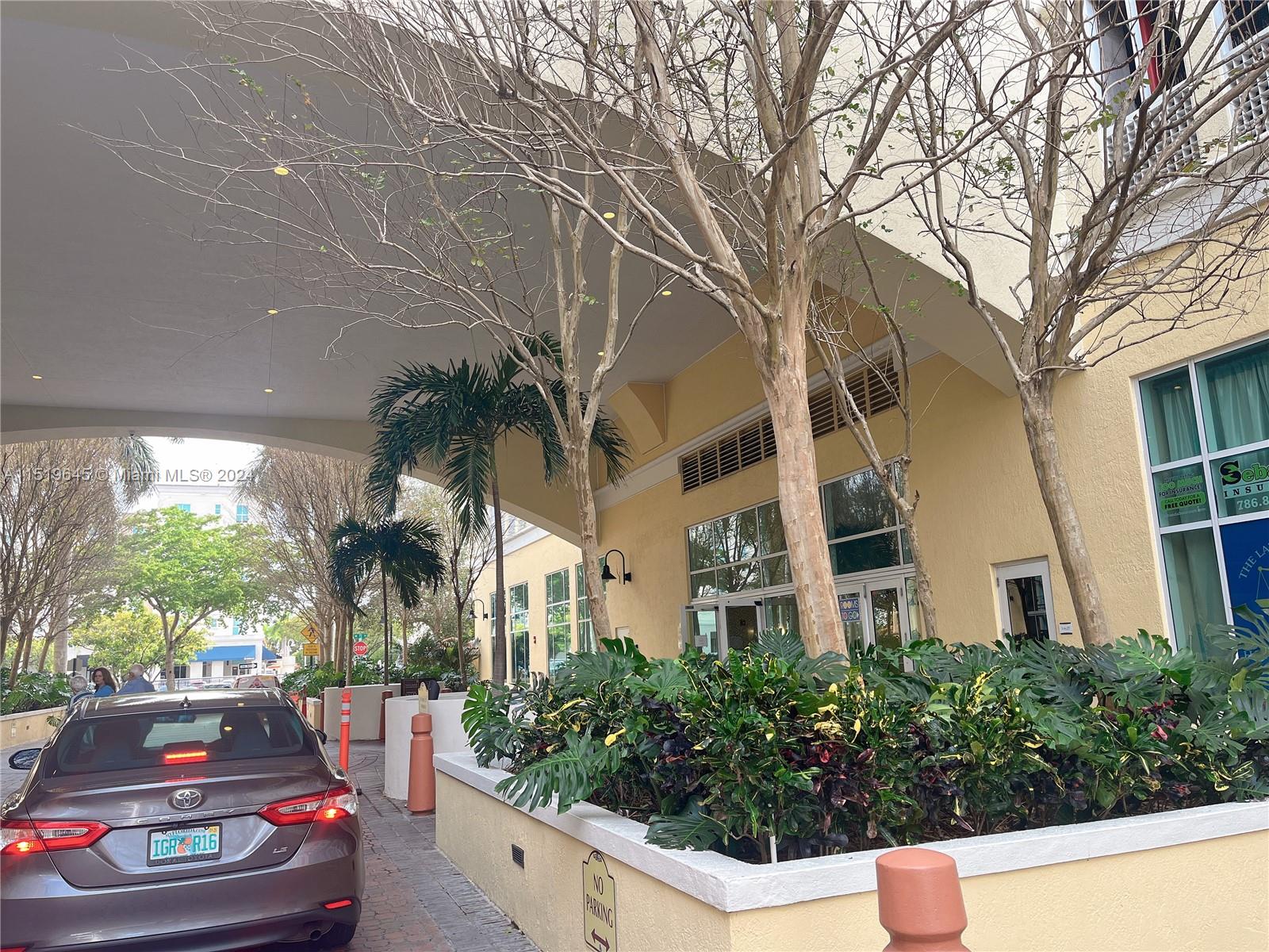 7350 SW 89th St 1801S, Miami, Florida 33156, 3 Bedrooms Bedrooms, ,2 BathroomsBathrooms,Residential,For Sale,7350 SW 89th St 1801S,A11519645