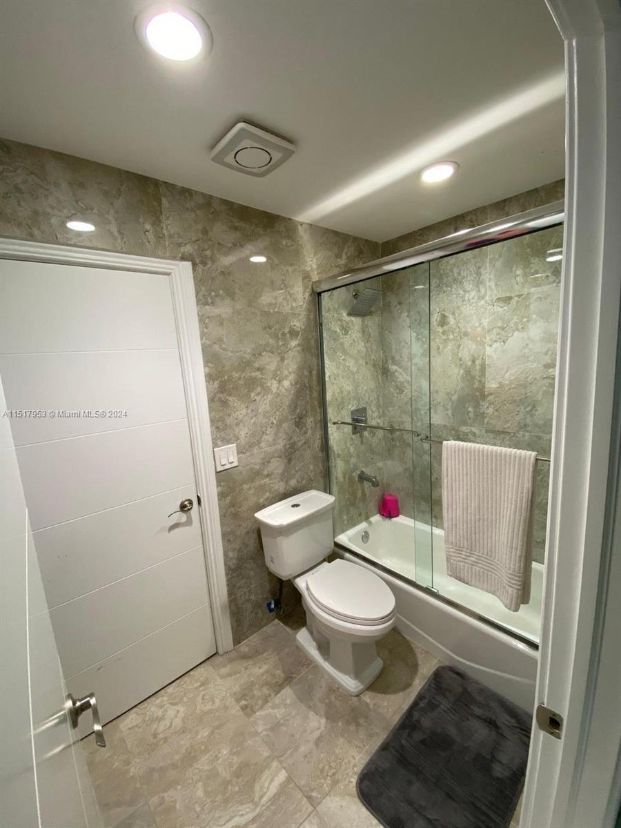 Miami, Florida 33180, 3 Bedrooms Bedrooms, ,2 BathroomsBathrooms,Residential,For Sale,A11517953