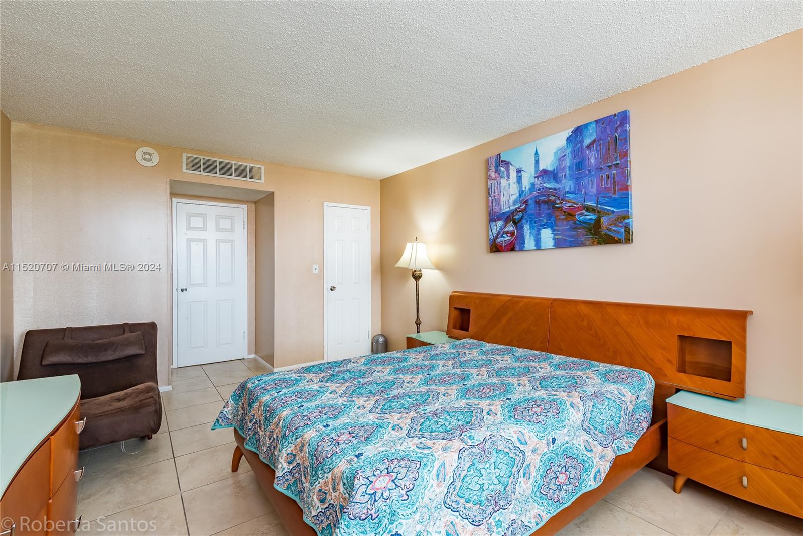 3180 S Ocean Dr 422, Hallandale Beach, Florida 33009, 1 Bedroom Bedrooms, ,1 BathroomBathrooms,Residential,For Sale,3180 S Ocean Dr 422,A11520707