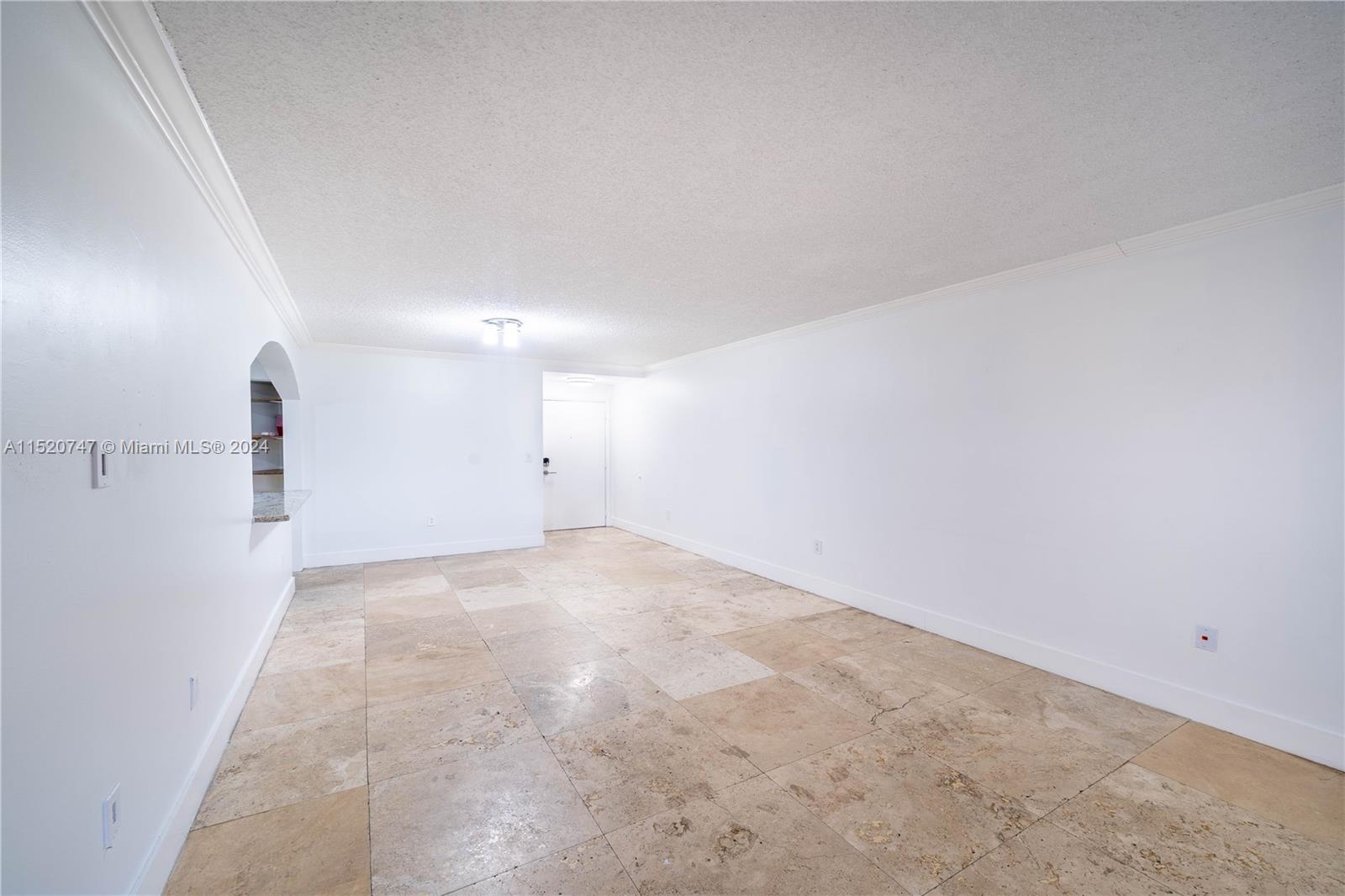 10237 NW 9th St Cir 102-4, Miami, Florida 33172, 2 Bedrooms Bedrooms, ,2 BathroomsBathrooms,Residentiallease,For Rent,10237 NW 9th St Cir 102-4,A11520747