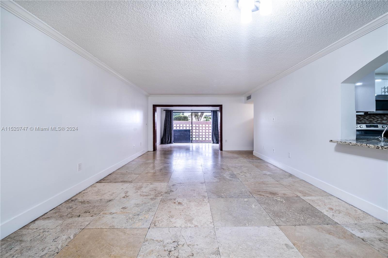 10237 NW 9th St Cir 102-4, Miami, Florida 33172, 2 Bedrooms Bedrooms, ,2 BathroomsBathrooms,Residentiallease,For Rent,10237 NW 9th St Cir 102-4,A11520747