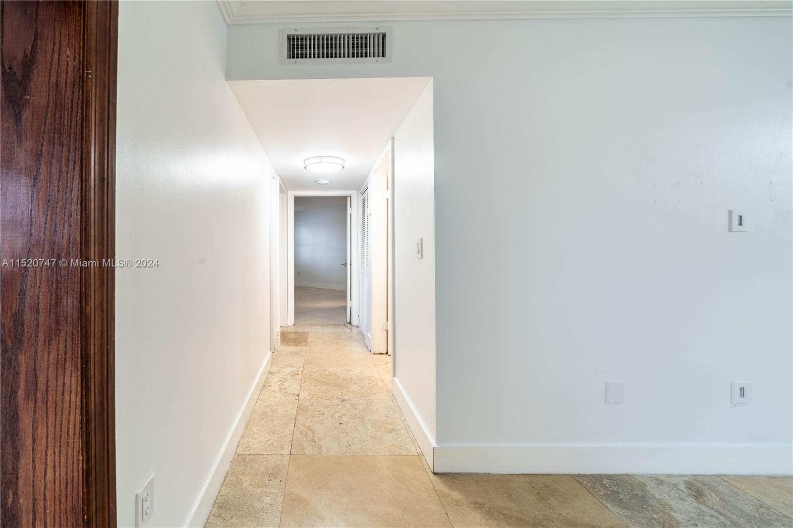 10237 NW 9th St Cir 102-4, Miami, Florida 33172, 2 Bedrooms Bedrooms, ,2 BathroomsBathrooms,Residentiallease,For Rent,10237 NW 9th St Cir 102-4,A11520747