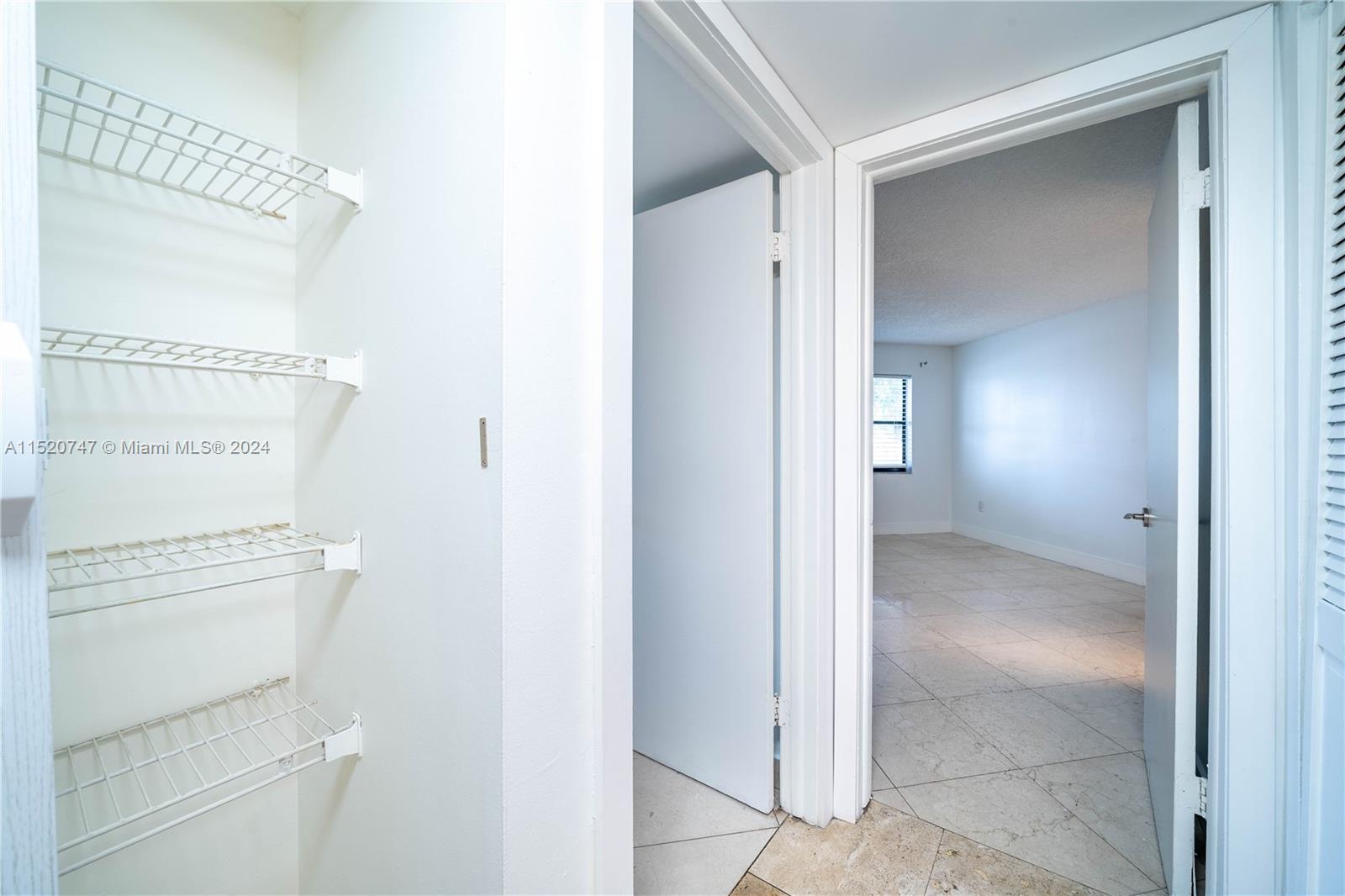 10237 NW 9th St Cir 102-4, Miami, Florida 33172, 2 Bedrooms Bedrooms, ,2 BathroomsBathrooms,Residentiallease,For Rent,10237 NW 9th St Cir 102-4,A11520747