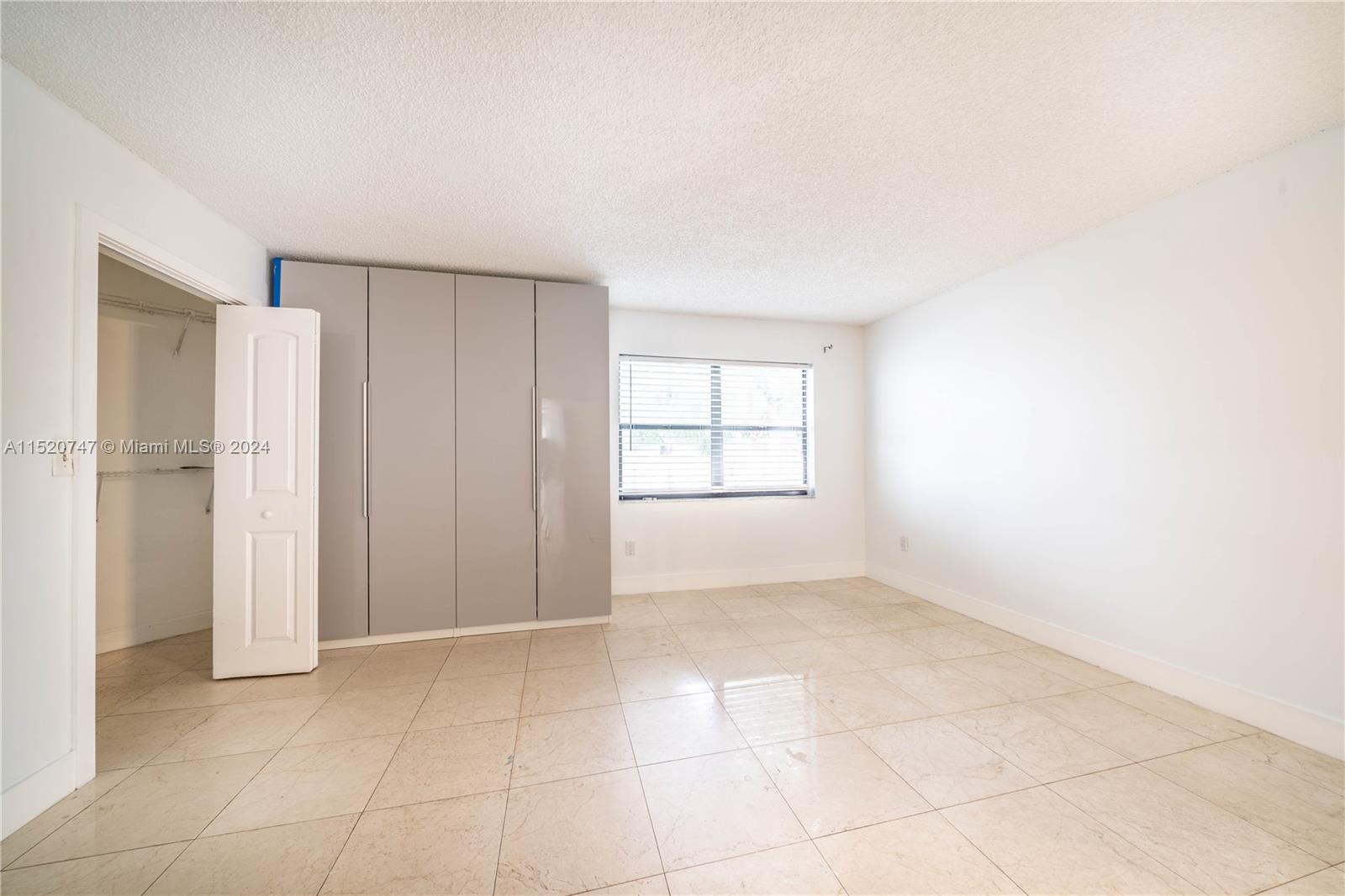 10237 NW 9th St Cir 102-4, Miami, Florida 33172, 2 Bedrooms Bedrooms, ,2 BathroomsBathrooms,Residentiallease,For Rent,10237 NW 9th St Cir 102-4,A11520747