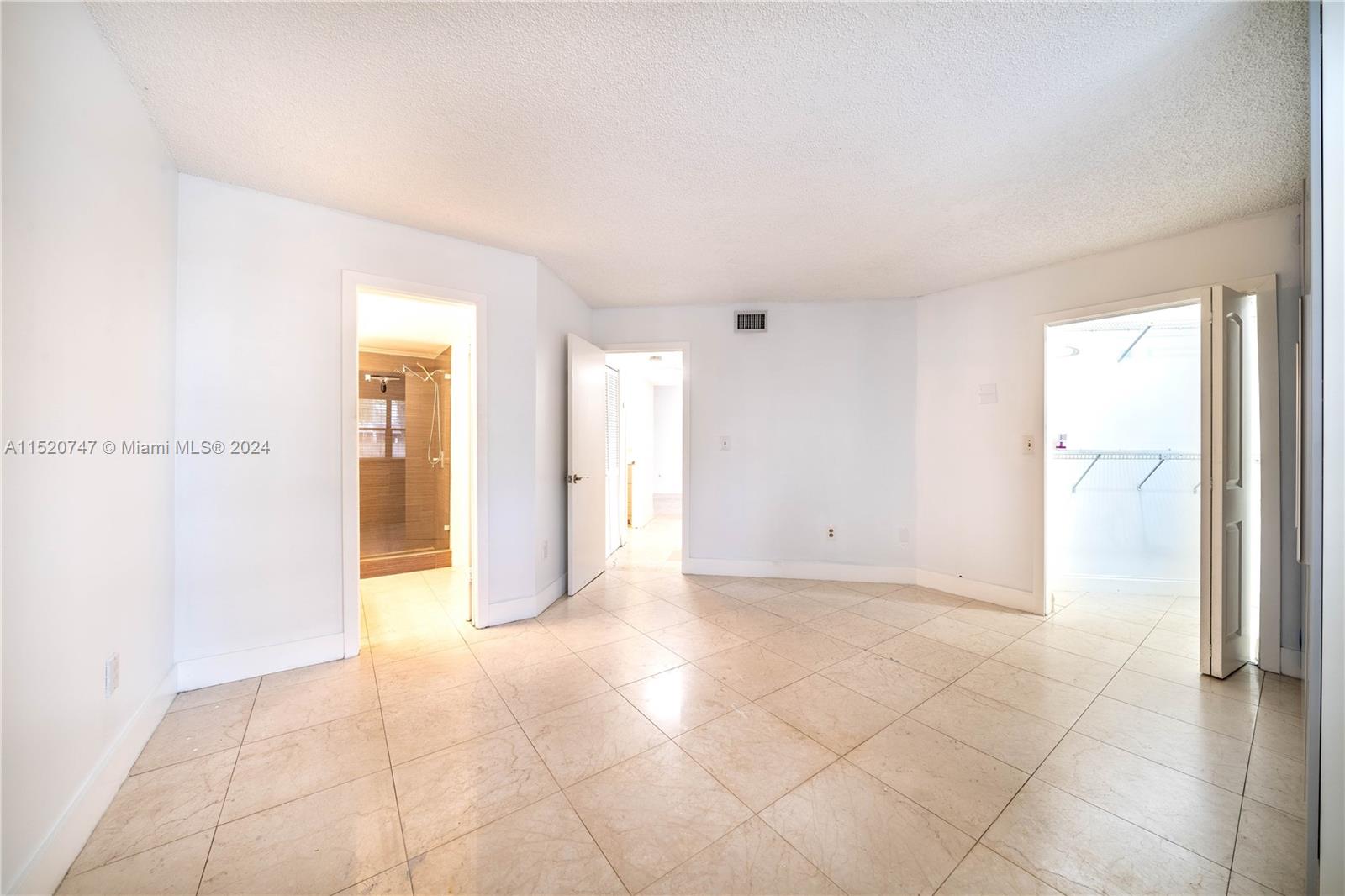 10237 NW 9th St Cir 102-4, Miami, Florida 33172, 2 Bedrooms Bedrooms, ,2 BathroomsBathrooms,Residentiallease,For Rent,10237 NW 9th St Cir 102-4,A11520747