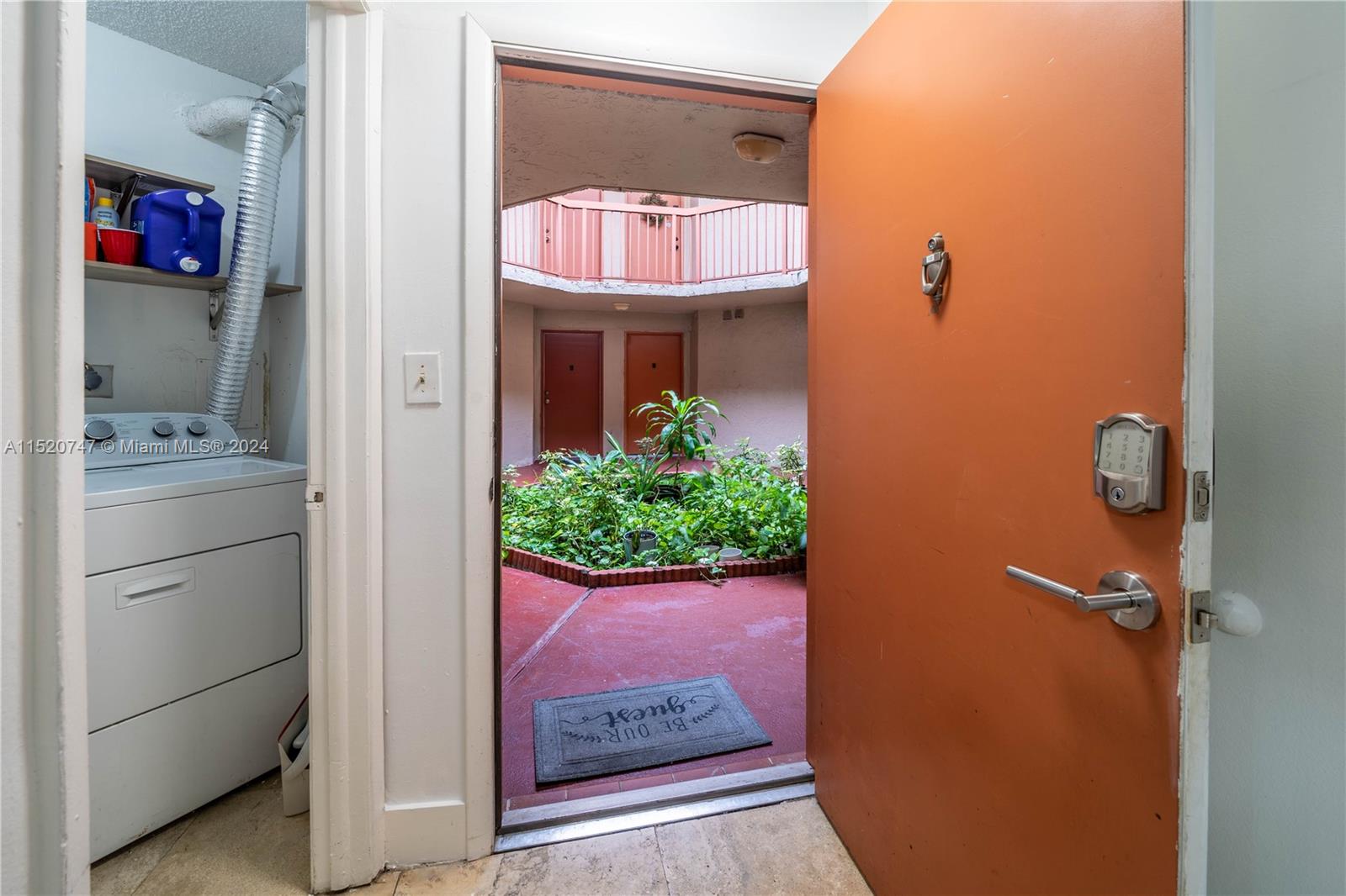 10237 NW 9th St Cir 102-4, Miami, Florida 33172, 2 Bedrooms Bedrooms, ,2 BathroomsBathrooms,Residentiallease,For Rent,10237 NW 9th St Cir 102-4,A11520747