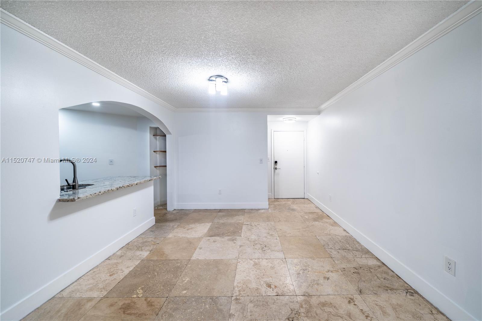 10237 NW 9th St Cir 102-4, Miami, Florida 33172, 2 Bedrooms Bedrooms, ,2 BathroomsBathrooms,Residentiallease,For Rent,10237 NW 9th St Cir 102-4,A11520747