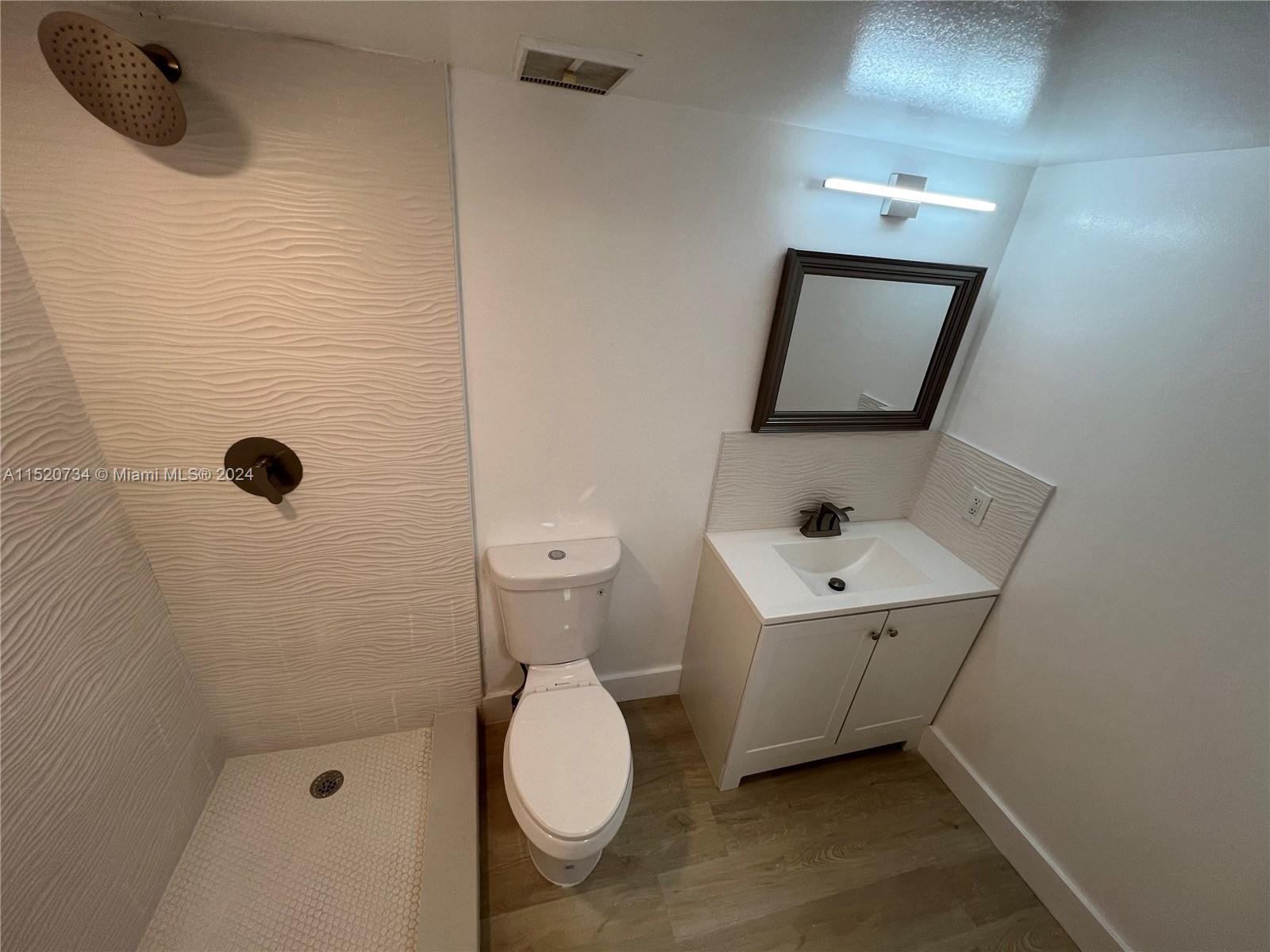 7601 E Treasure Dr 721, North Bay Village, Florida 33141, 2 Bedrooms Bedrooms, ,2 BathroomsBathrooms,Residential,For Sale,7601 E Treasure Dr 721,A11520734