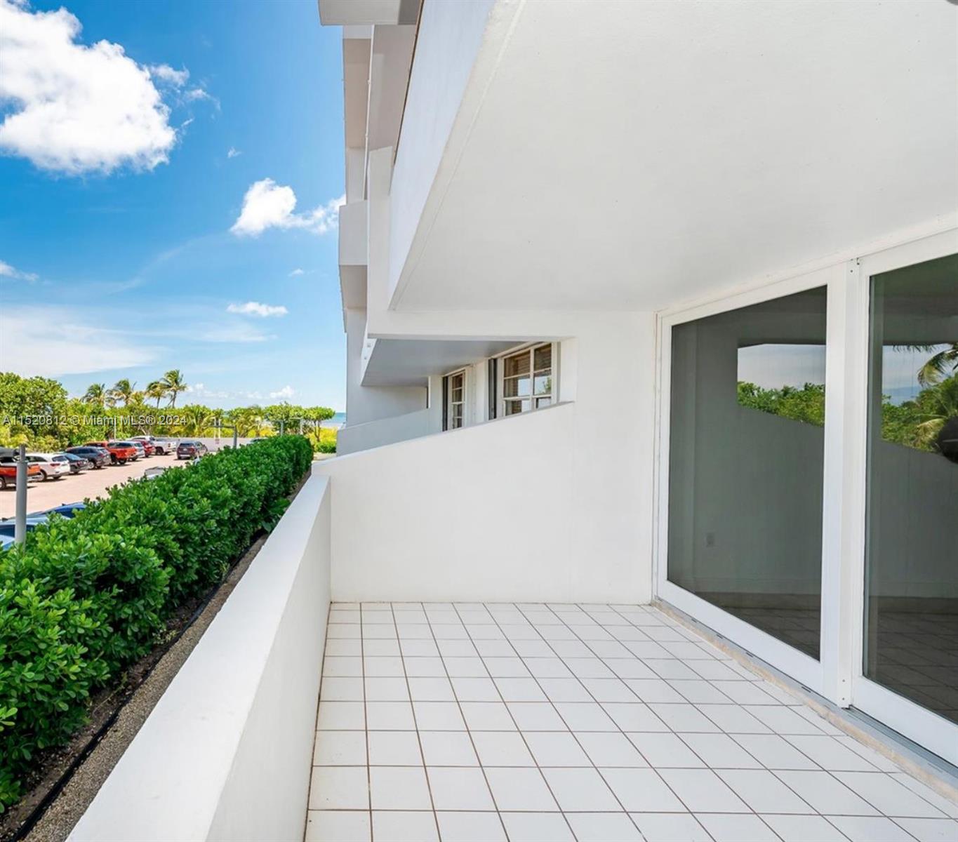 177 Ocean Lane Dr 206, Key Biscayne, Florida 33149, 2 Bedrooms Bedrooms, ,2 BathroomsBathrooms,Residential,For Sale,177 Ocean Lane Dr 206,A11520812