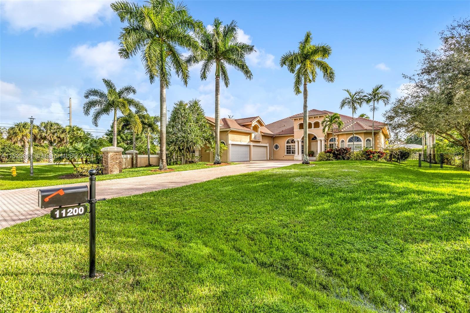 11200 NW 15th St 0, Plantation, Florida 33323, 7 Bedrooms Bedrooms, ,6 BathroomsBathrooms,Residentiallease,For Rent,11200 NW 15th St 0,A11520891