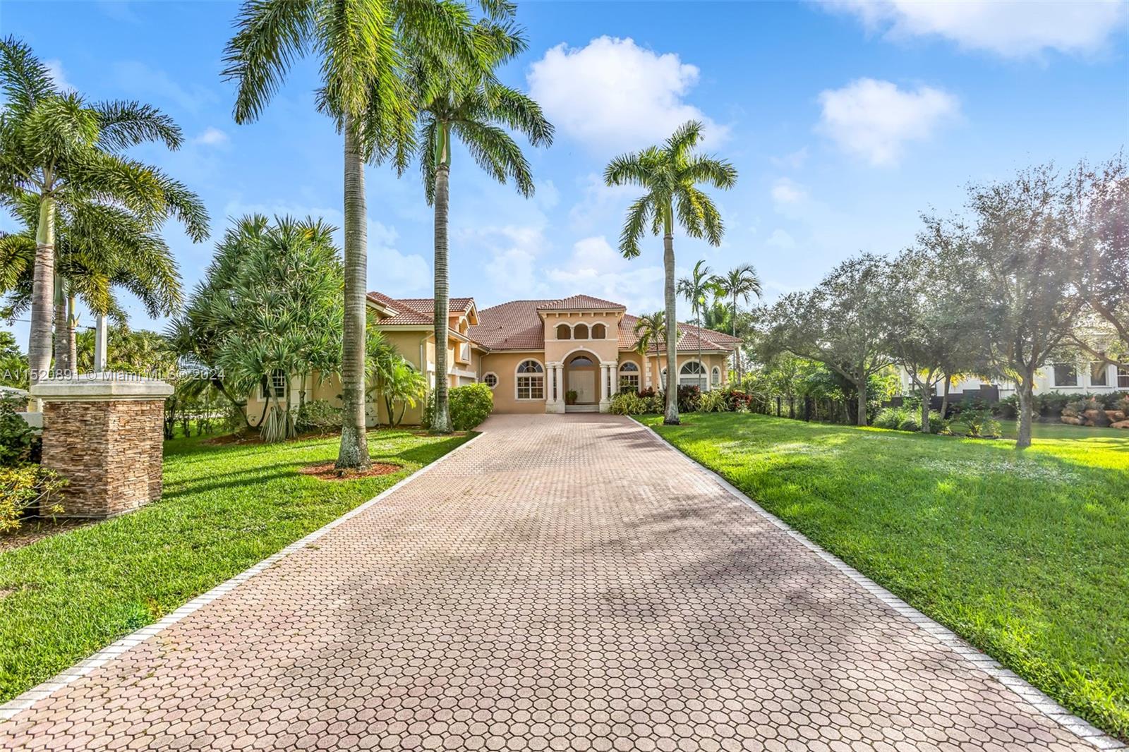 11200 NW 15th St 0, Plantation, Florida 33323, 7 Bedrooms Bedrooms, ,6 BathroomsBathrooms,Residentiallease,For Rent,11200 NW 15th St 0,A11520891
