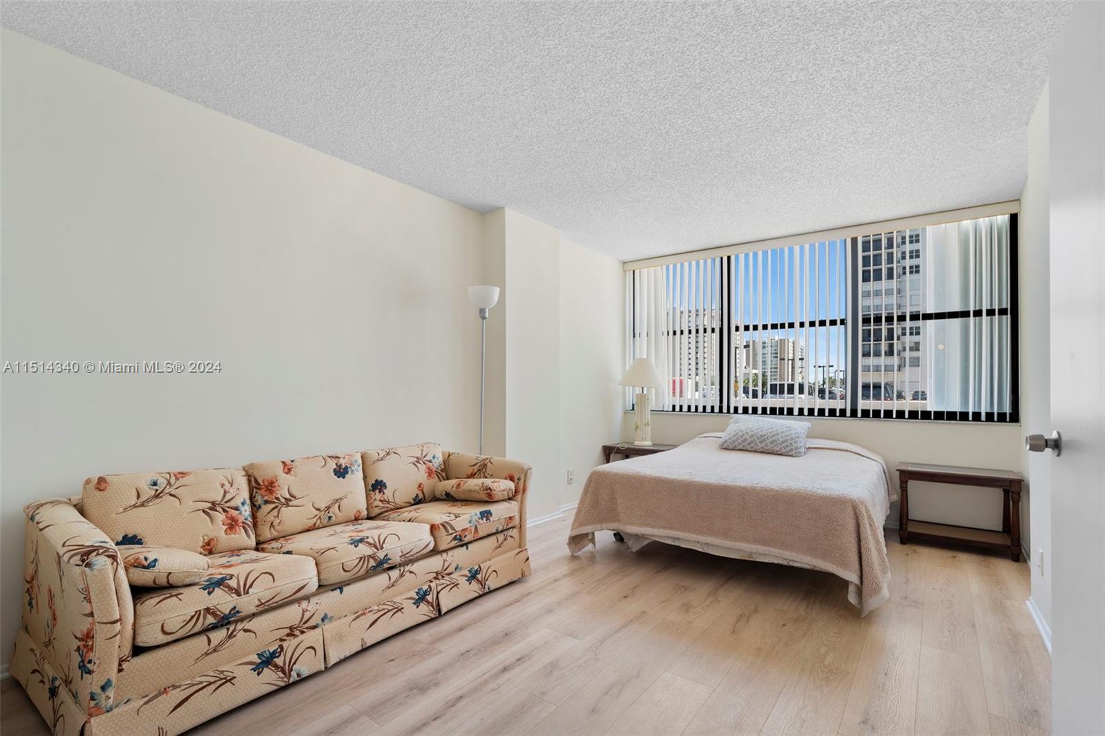 2401 S Ocean Dr 304, Hollywood, Florida 33019, 2 Bedrooms Bedrooms, ,2 BathroomsBathrooms,Residential,For Sale,2401 S Ocean Dr 304,A11514340