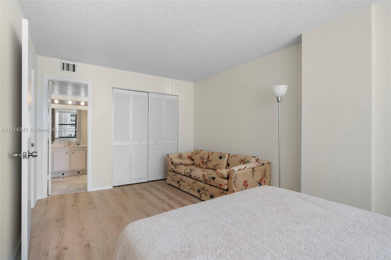 2401 S Ocean Dr 304, Hollywood, Florida 33019, 2 Bedrooms Bedrooms, ,2 BathroomsBathrooms,Residential,For Sale,2401 S Ocean Dr 304,A11514340