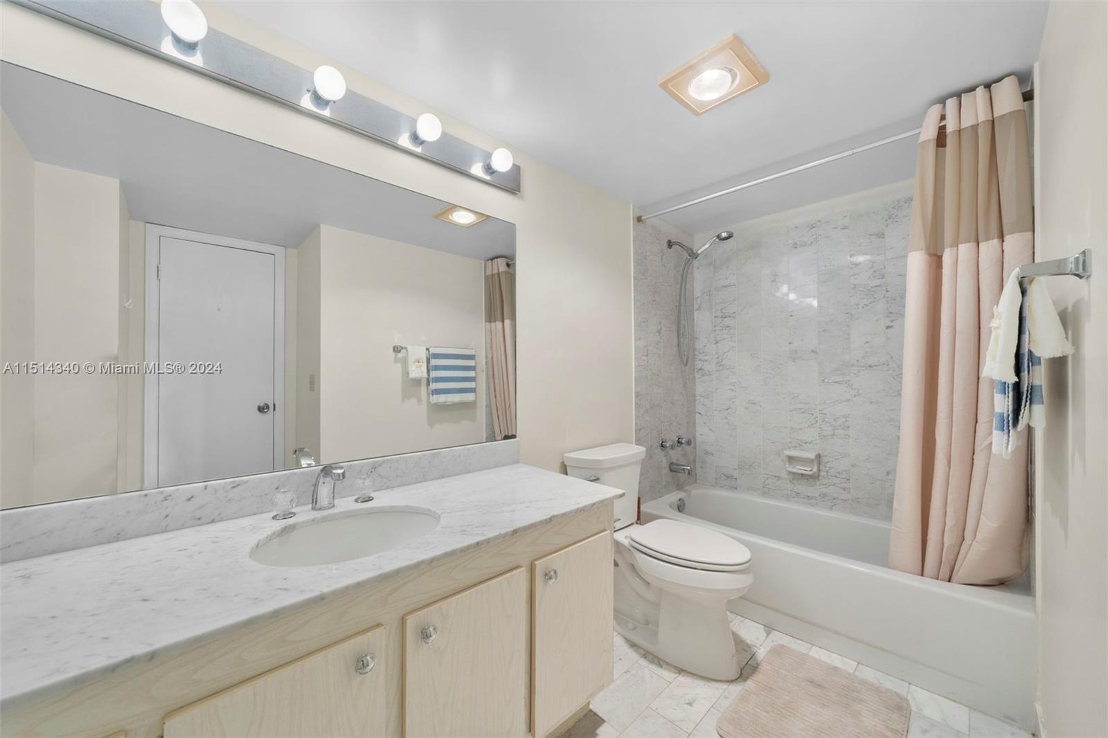 2401 S Ocean Dr 304, Hollywood, Florida 33019, 2 Bedrooms Bedrooms, ,2 BathroomsBathrooms,Residential,For Sale,2401 S Ocean Dr 304,A11514340