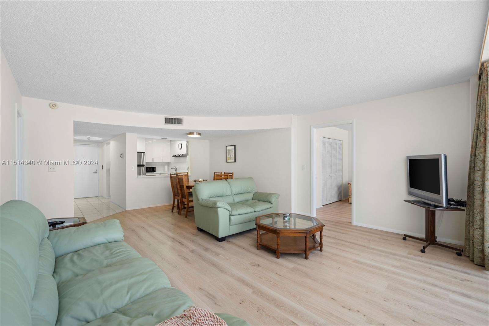 2401 S Ocean Dr 304, Hollywood, Florida 33019, 2 Bedrooms Bedrooms, ,2 BathroomsBathrooms,Residential,For Sale,2401 S Ocean Dr 304,A11514340
