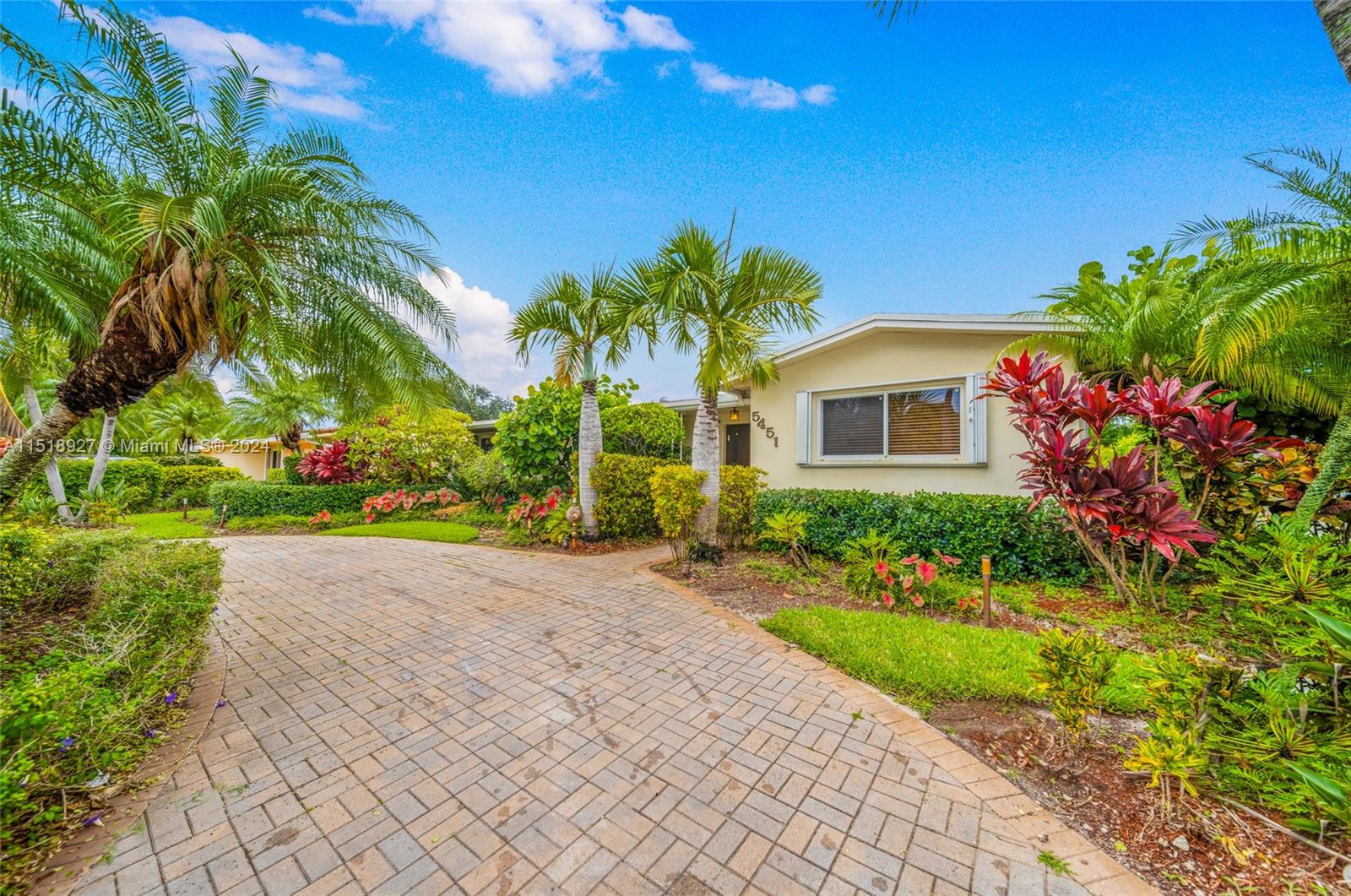 5451 Taylor St 0, Hollywood, Florida 33021, 4 Bedrooms Bedrooms, ,2 BathroomsBathrooms,Residentiallease,For Rent,5451 Taylor St 0,A11518927