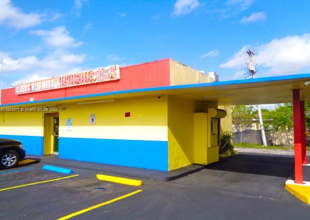 530 Stirling Rd, Dania Beach, Florida 33004, ,Commercialsale,For Sale,530 Stirling Rd,A11521071