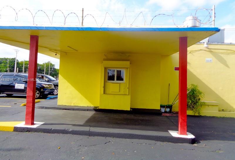 530 Stirling Rd, Dania Beach, Florida 33004, ,Commercialsale,For Sale,530 Stirling Rd,A11521071
