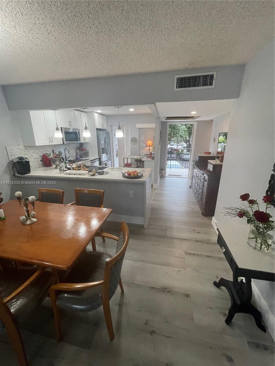 Pompano Beach, Florida 33069, 1 Bedroom Bedrooms, ,1 BathroomBathrooms,Residential,For Sale,A11518330