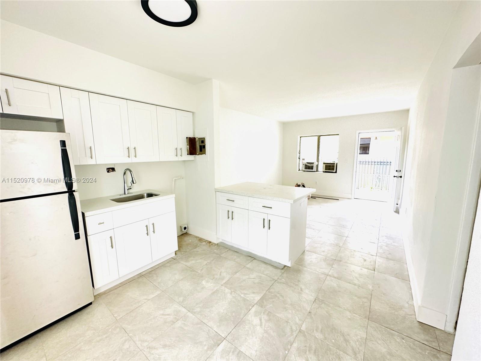 173 NW 56th St 2, Miami, Florida 33127, 1 Bedroom Bedrooms, ,1 BathroomBathrooms,Residentiallease,For Rent,173 NW 56th St 2,A11520978