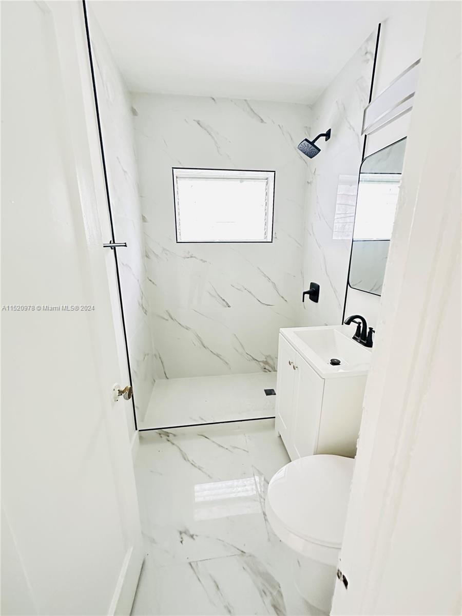 173 NW 56th St 2, Miami, Florida 33127, 1 Bedroom Bedrooms, ,1 BathroomBathrooms,Residentiallease,For Rent,173 NW 56th St 2,A11520978