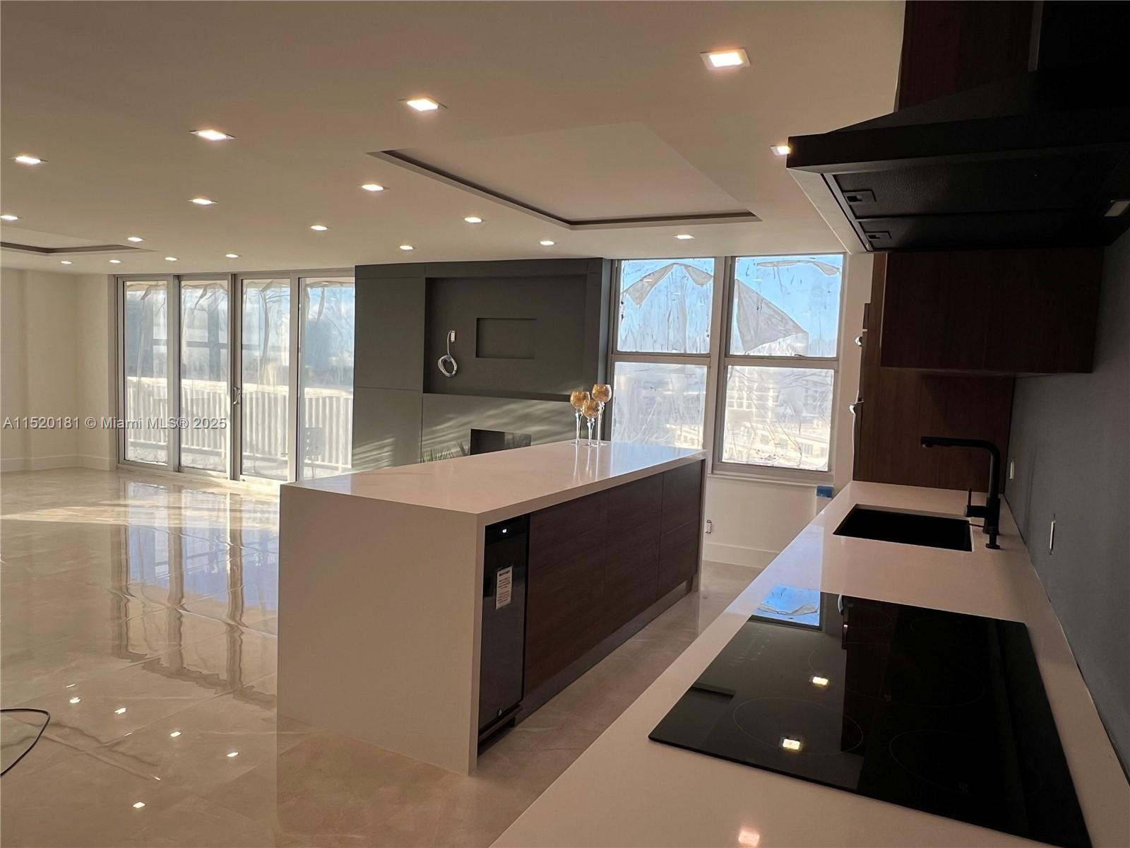Sunny Isles Beach, Florida 33160, 4 Bedrooms Bedrooms, ,3 BathroomsBathrooms,Residential,For Sale,A11520181