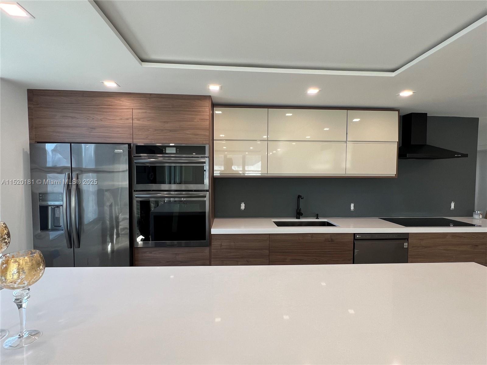 Sunny Isles Beach, Florida 33160, 4 Bedrooms Bedrooms, ,3 BathroomsBathrooms,Residential,For Sale,A11520181
