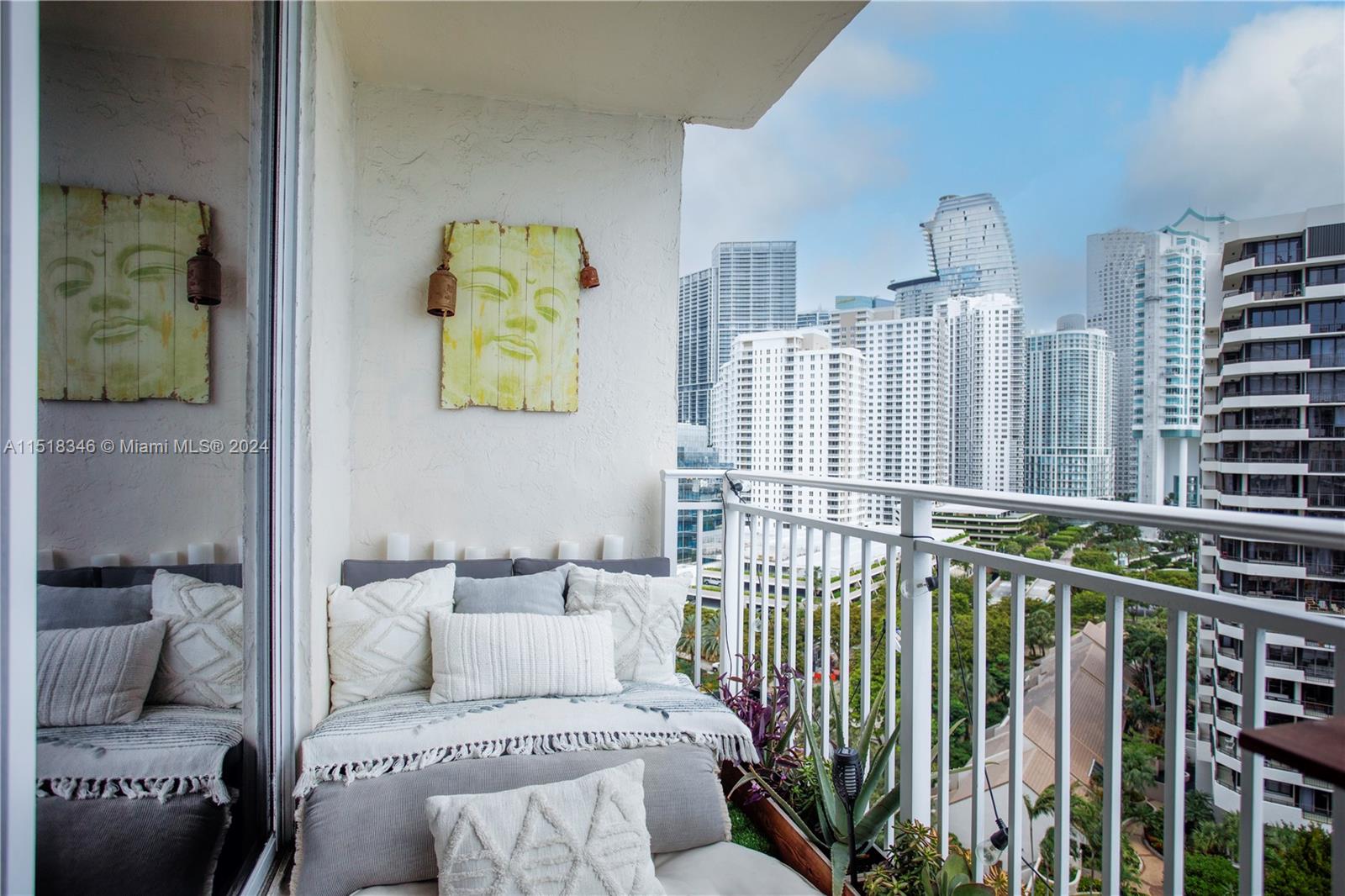 770 Claughton Island Dr 1705, Miami, Florida 33131, 1 Bedroom Bedrooms, ,1 BathroomBathrooms,Residential,For Sale,770 Claughton Island Dr 1705,A11518346
