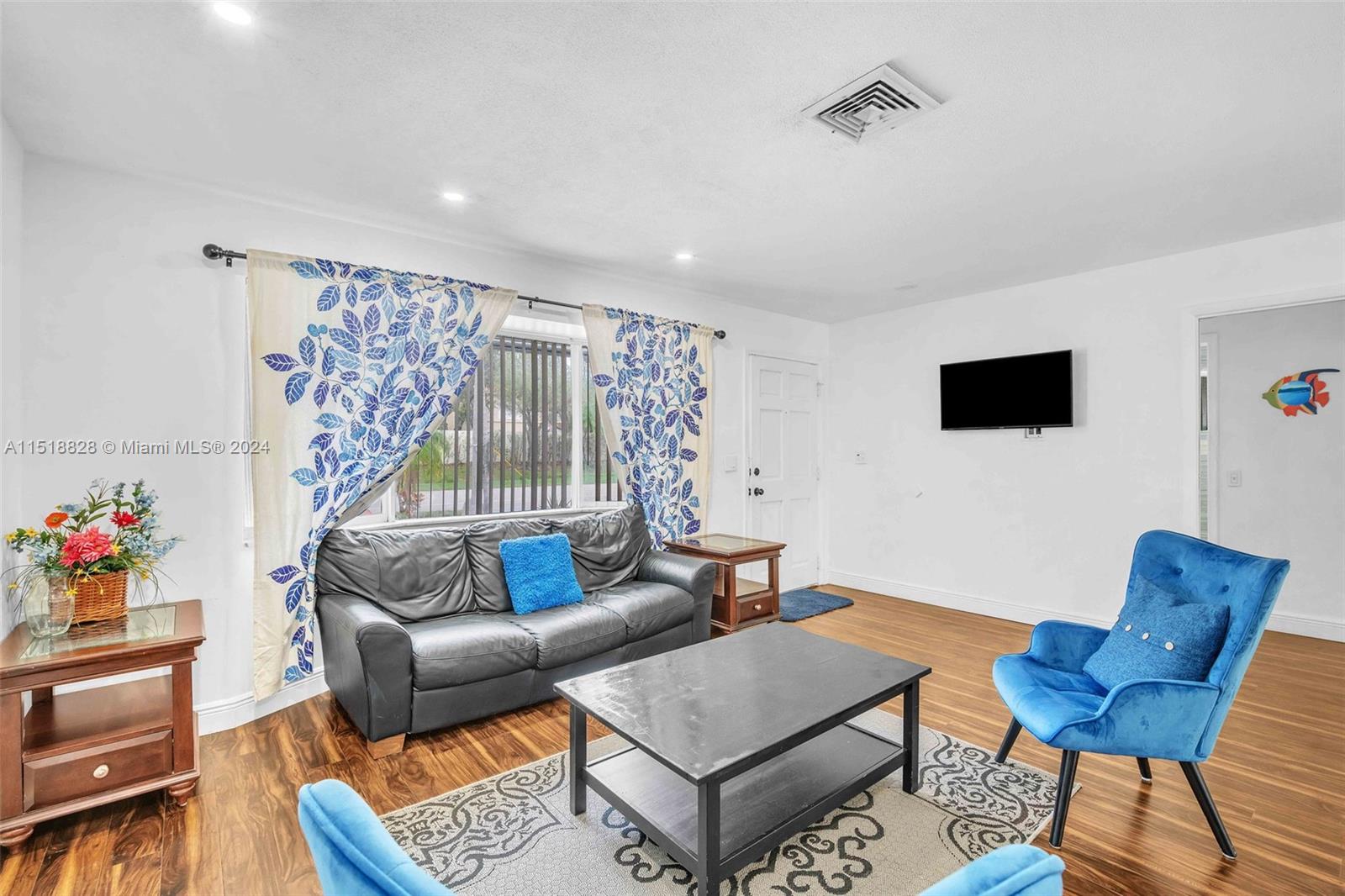 1048 Johnson St, Hollywood, Florida 33019, 5 Bedrooms Bedrooms, ,3 BathroomsBathrooms,Residential,For Sale,1048 Johnson St,A11518828