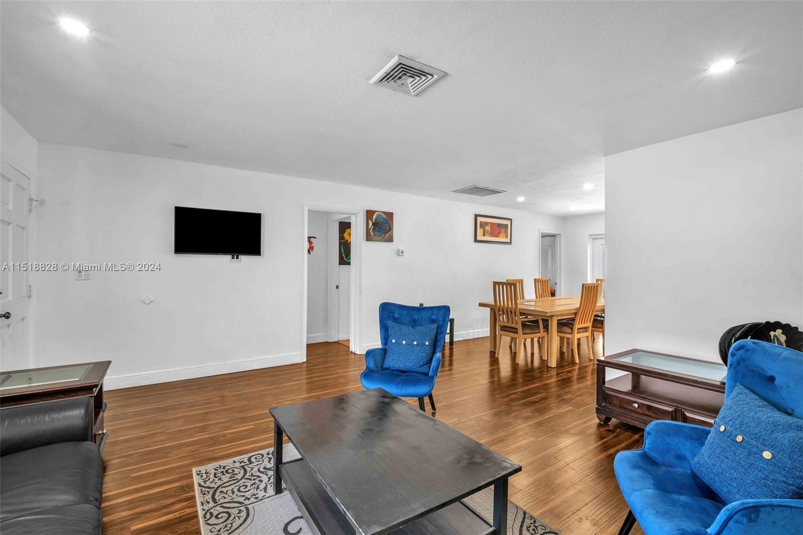 1048 Johnson St, Hollywood, Florida 33019, 5 Bedrooms Bedrooms, ,3 BathroomsBathrooms,Residential,For Sale,1048 Johnson St,A11518828