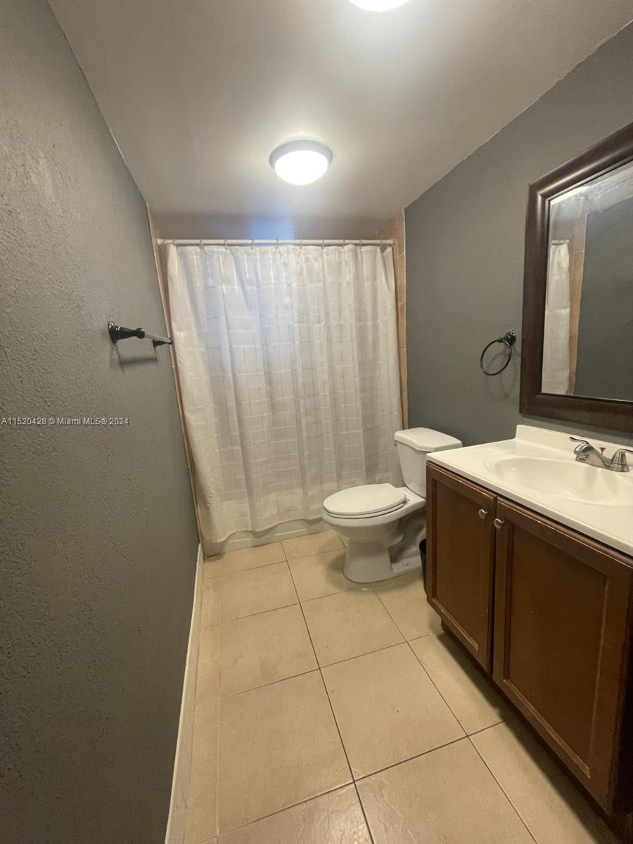 9375 Fontainebleau Blvd L217, Miami, Florida 33172, 2 Bedrooms Bedrooms, ,2 BathroomsBathrooms,Residential,For Sale,9375 Fontainebleau Blvd L217,A11520428