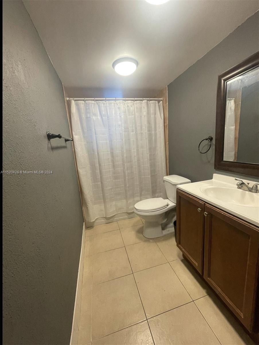 9375 Fontainebleau Blvd L217, Miami, Florida 33172, 2 Bedrooms Bedrooms, ,2 BathroomsBathrooms,Residential,For Sale,9375 Fontainebleau Blvd L217,A11520428