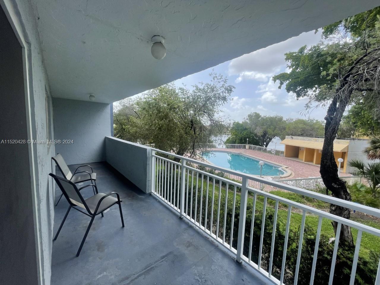9375 Fontainebleau Blvd L217, Miami, Florida 33172, 2 Bedrooms Bedrooms, ,2 BathroomsBathrooms,Residential,For Sale,9375 Fontainebleau Blvd L217,A11520428