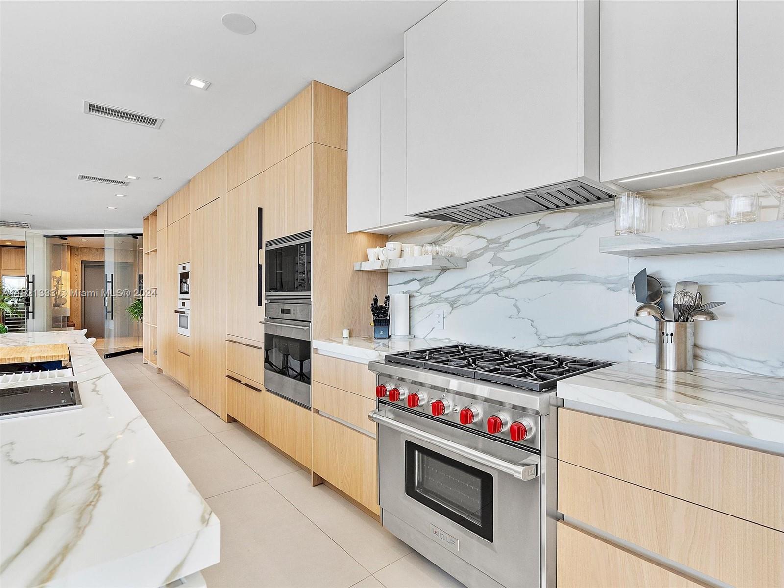 21 Isle Of Venice Dr PH1, Fort Lauderdale, Florida 33301, 4 Bedrooms Bedrooms, ,3 BathroomsBathrooms,Residentiallease,For Rent,21 Isle Of Venice Dr PH1,A11521333