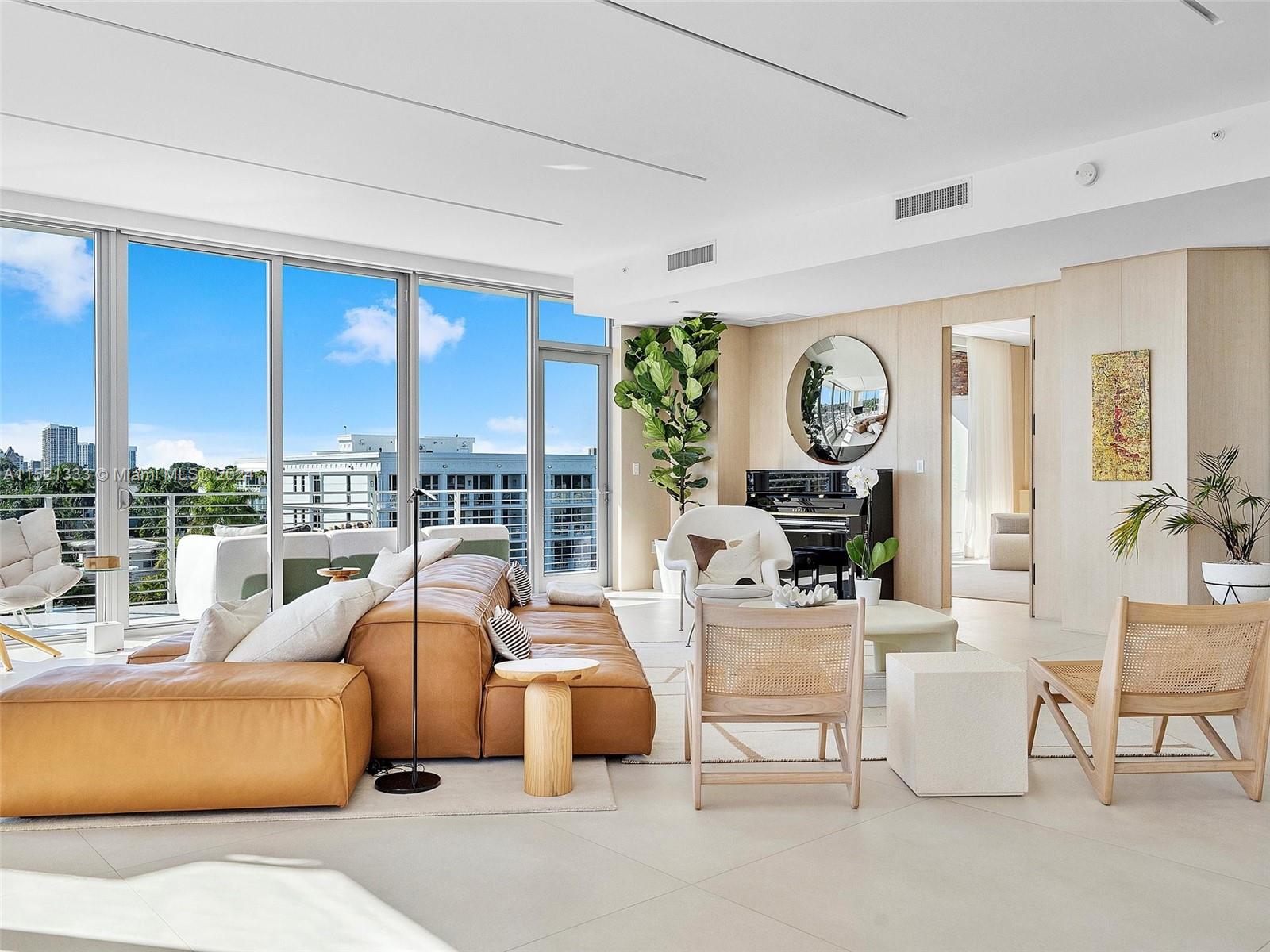 21 Isle Of Venice Dr PH1, Fort Lauderdale, Florida 33301, 4 Bedrooms Bedrooms, ,3 BathroomsBathrooms,Residentiallease,For Rent,21 Isle Of Venice Dr PH1,A11521333