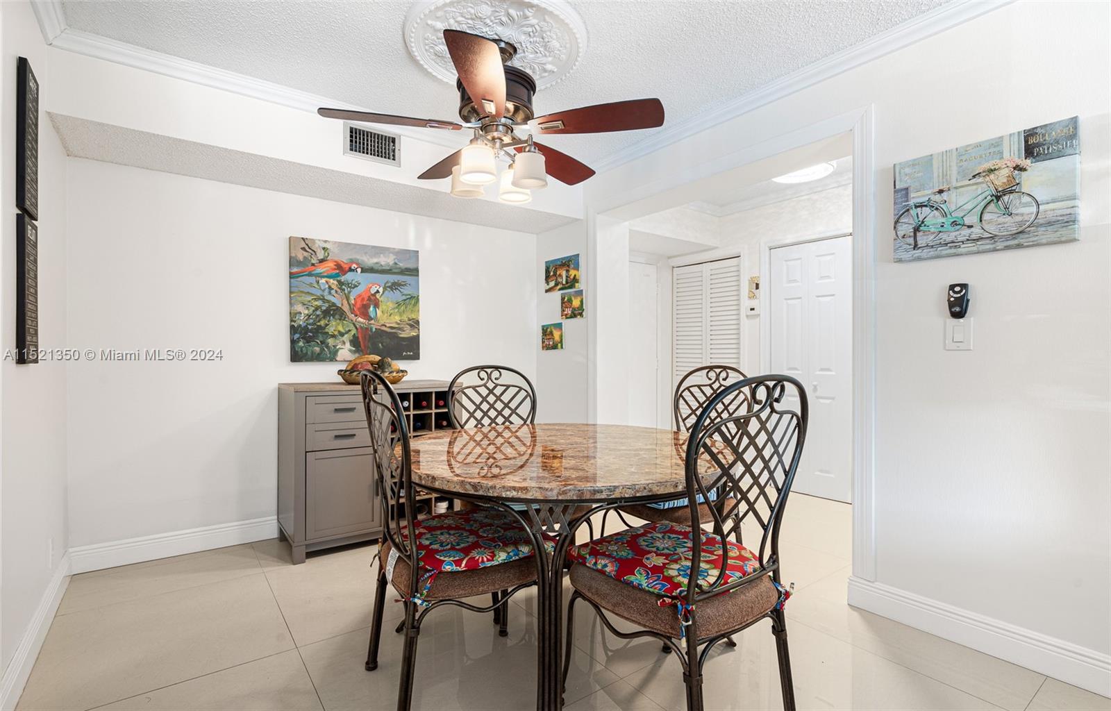 401 NE 14th Ave 104, Hallandale Beach, Florida 33009, 2 Bedrooms Bedrooms, ,2 BathroomsBathrooms,Residential,For Sale,401 NE 14th Ave 104,A11521350