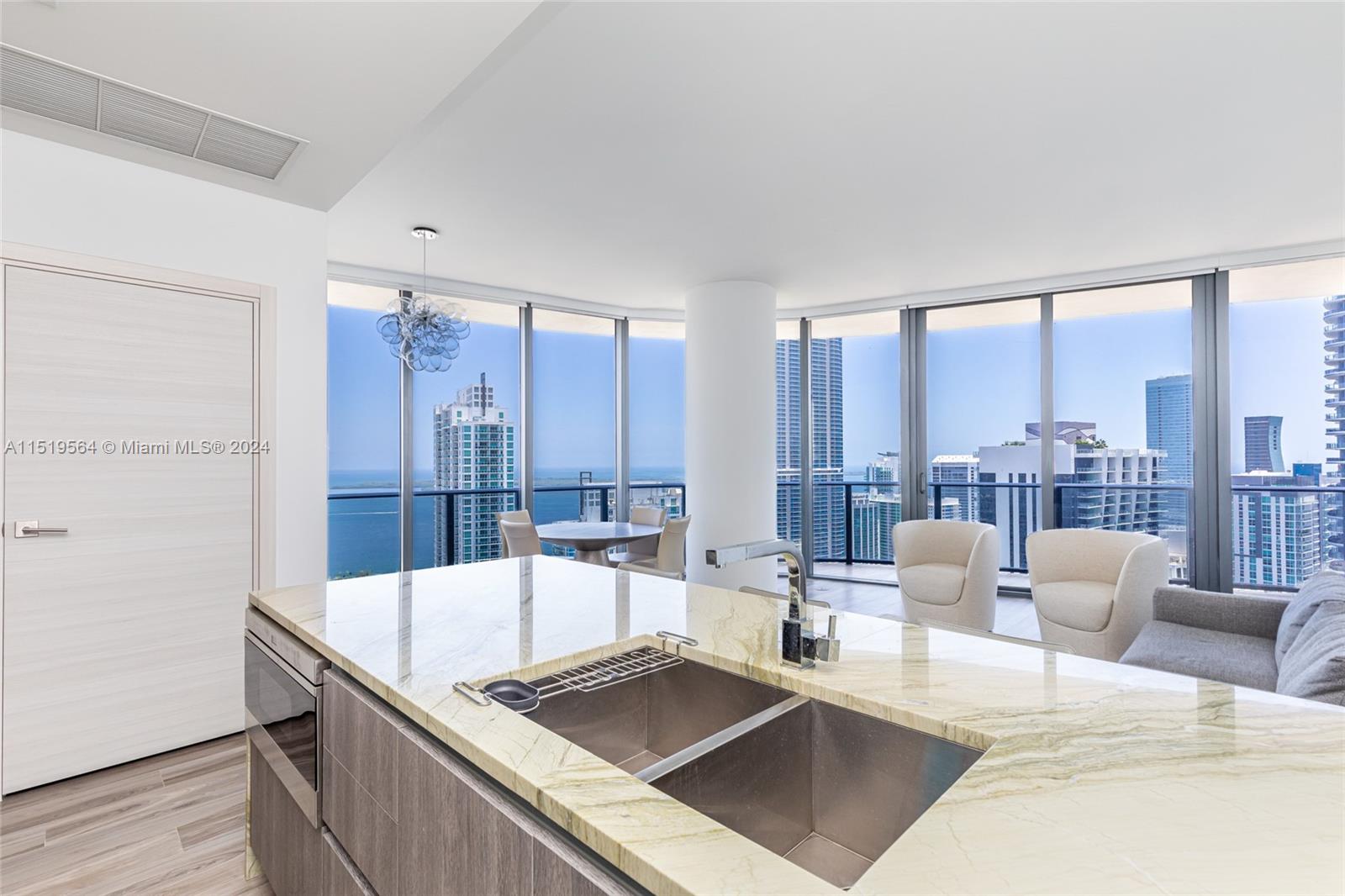 801 S Miami Ave 4804, Miami, Florida 33130, 3 Bedrooms Bedrooms, ,3 BathroomsBathrooms,Residentiallease,For Rent,801 S Miami Ave 4804,A11519564