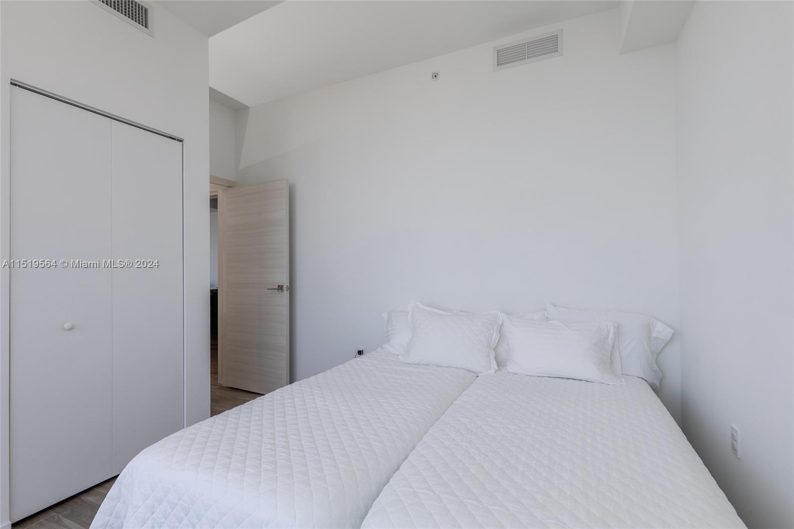801 S Miami Ave 4804, Miami, Florida 33130, 3 Bedrooms Bedrooms, ,3 BathroomsBathrooms,Residentiallease,For Rent,801 S Miami Ave 4804,A11519564