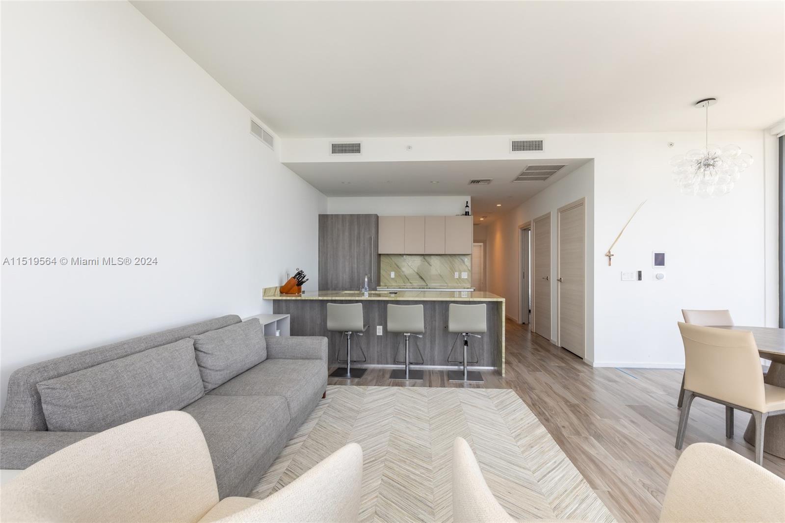 801 S Miami Ave 4804, Miami, Florida 33130, 3 Bedrooms Bedrooms, ,3 BathroomsBathrooms,Residentiallease,For Rent,801 S Miami Ave 4804,A11519564