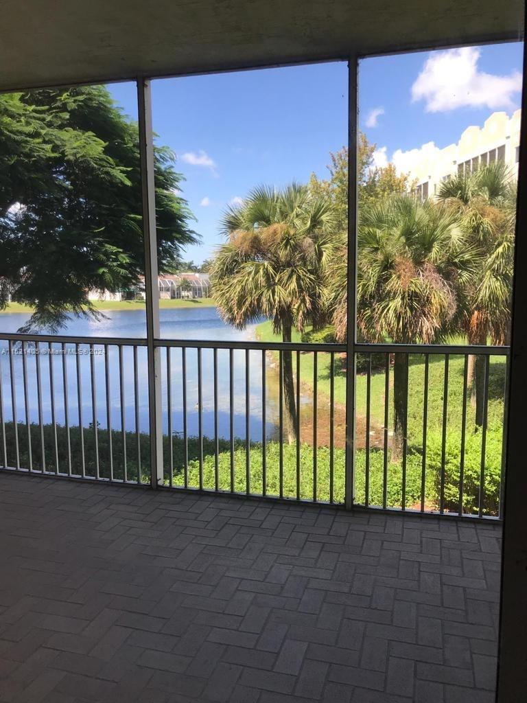 10750 NW 66th St 212, Doral, Florida 33178, 3 Bedrooms Bedrooms, ,2 BathroomsBathrooms,Residential,For Sale,10750 NW 66th St 212,A11521405