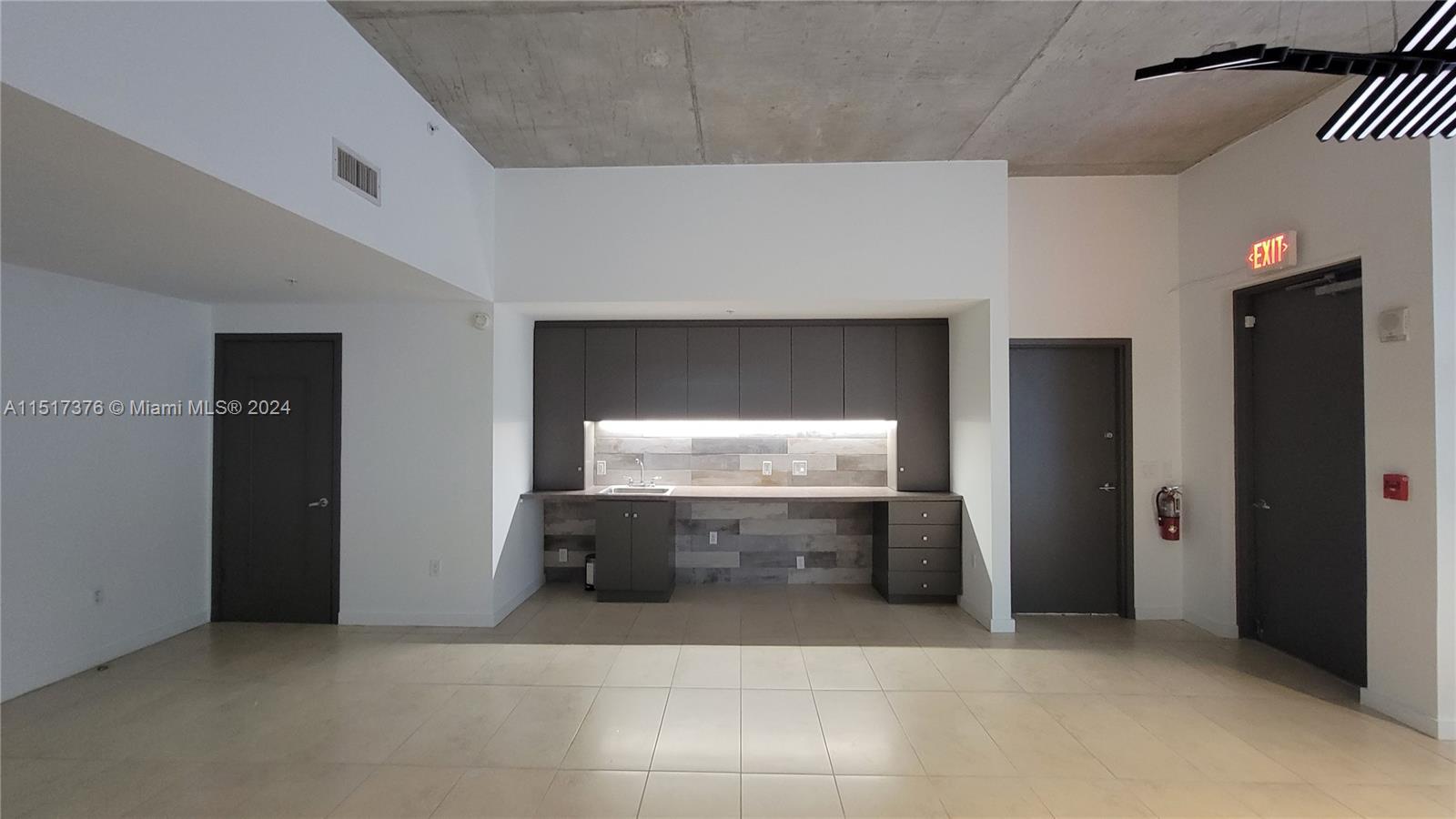 3449 NE 1st Ave 109, Miami, Florida 33137, ,Commerciallease,For Rent,3449 NE 1st Ave 109,A11517376