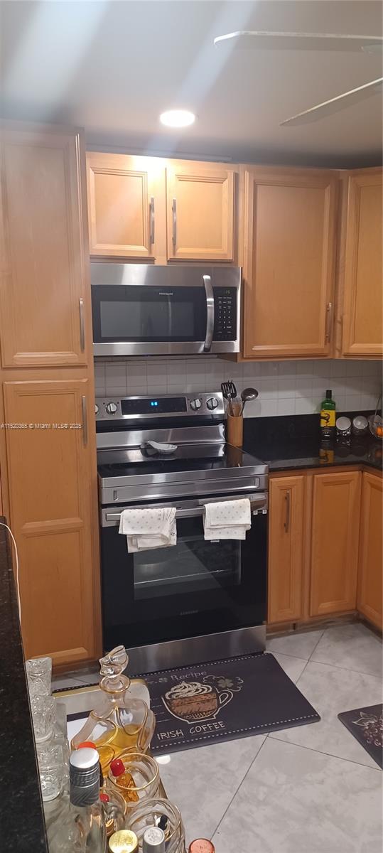 5383 SW 40th Ave 103, Dania Beach, Florida 33314, 2 Bedrooms Bedrooms, ,2 BathroomsBathrooms,Residential,For Sale,5383 SW 40th Ave 103,A11520365