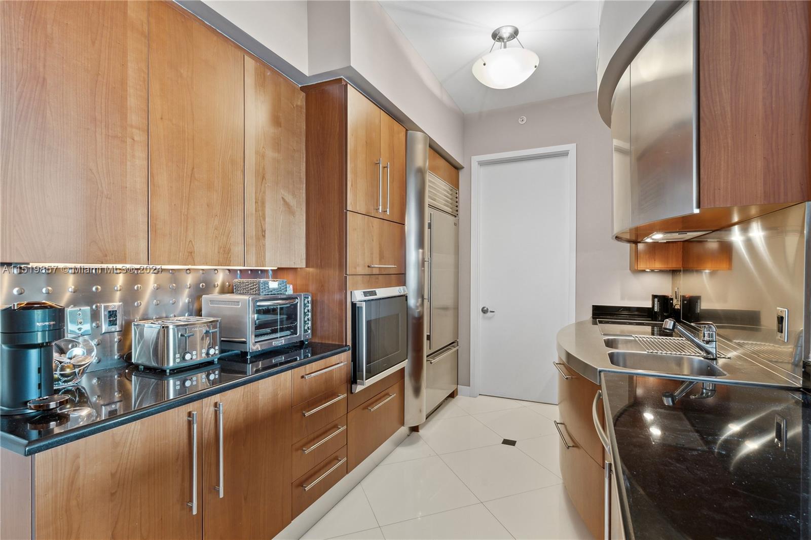 18101 Collins Ave 605, Sunny Isles Beach, Florida 33160, 2 Bedrooms Bedrooms, ,2 BathroomsBathrooms,Residential,For Sale,18101 Collins Ave 605,A11519857
