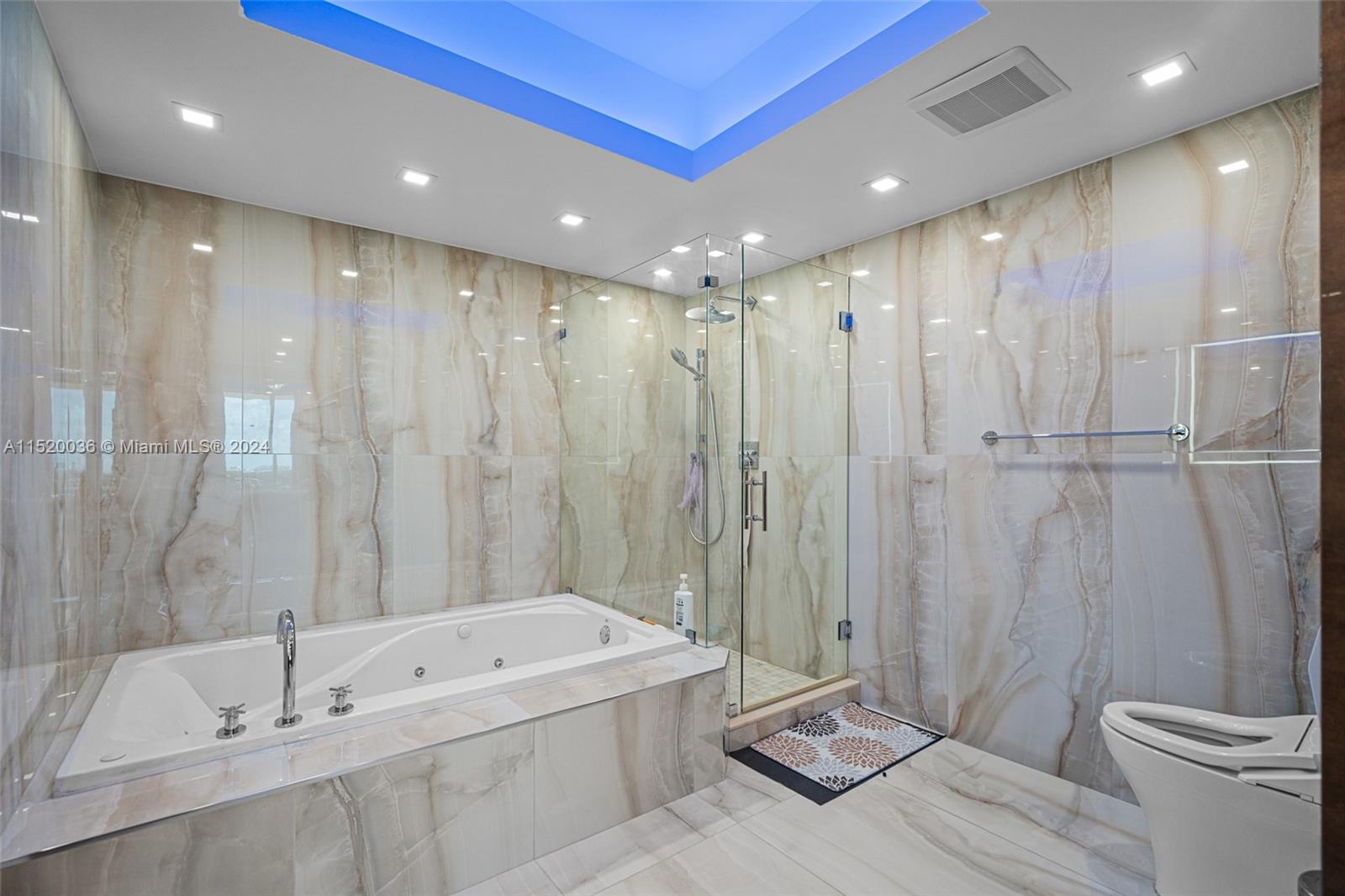 9559 Collins Ave S8-F, Surfside, Florida 33154, 1 Bedroom Bedrooms, ,2 BathroomsBathrooms,Residential,For Sale,9559 Collins Ave S8-F,A11520036
