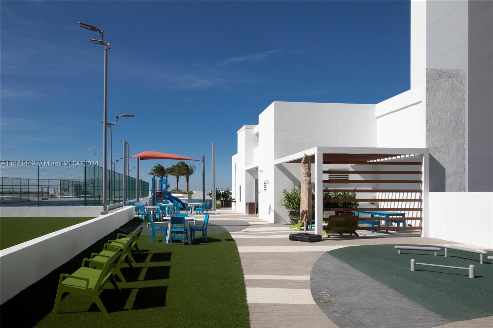 16385 Biscayne Blvd 602, North Miami Beach, Florida 33160, 1 Bedroom Bedrooms, ,2 BathroomsBathrooms,Residentiallease,For Rent,16385 Biscayne Blvd 602,A11521449